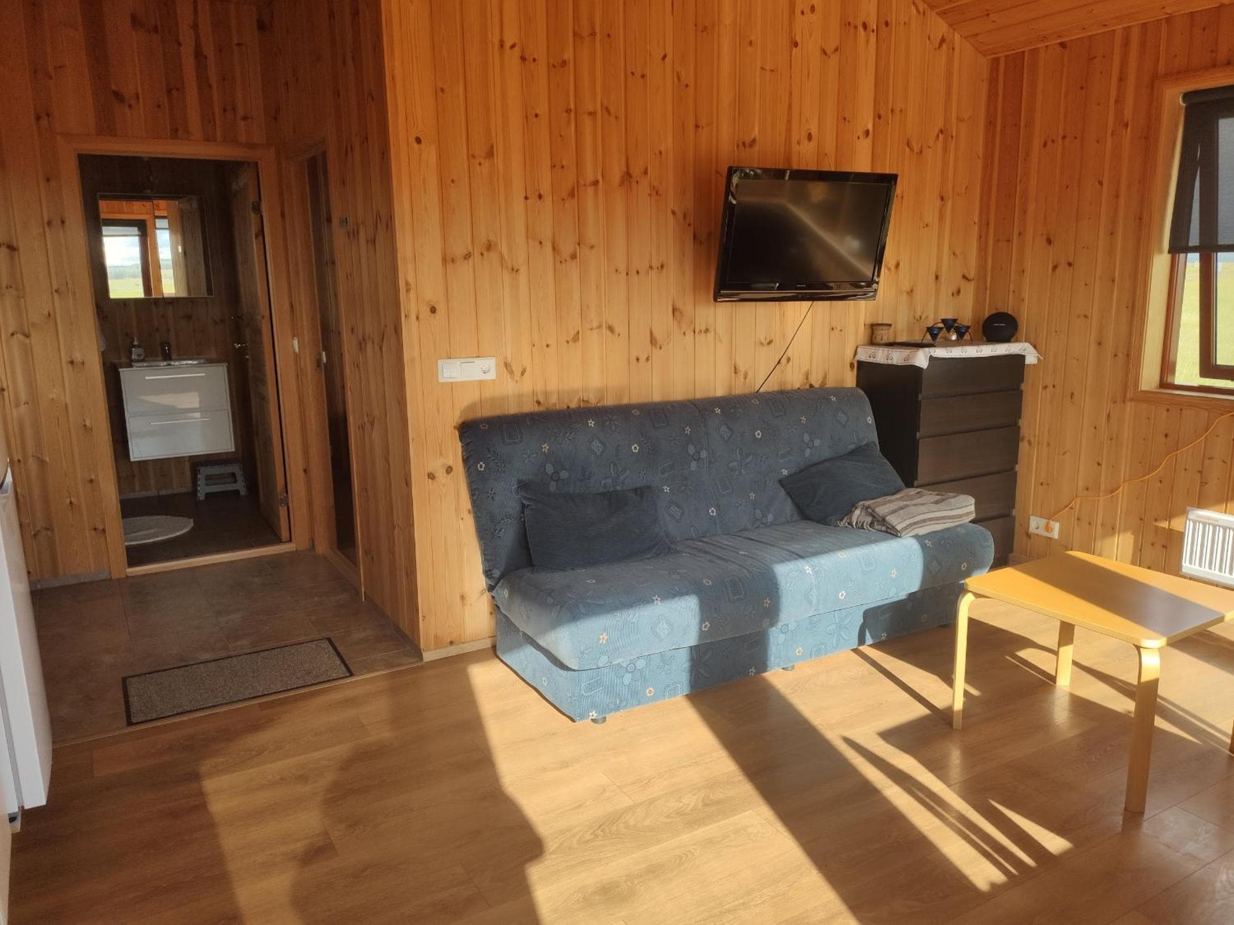 Bright and Peaceful Cabin with Views & Hot Tub