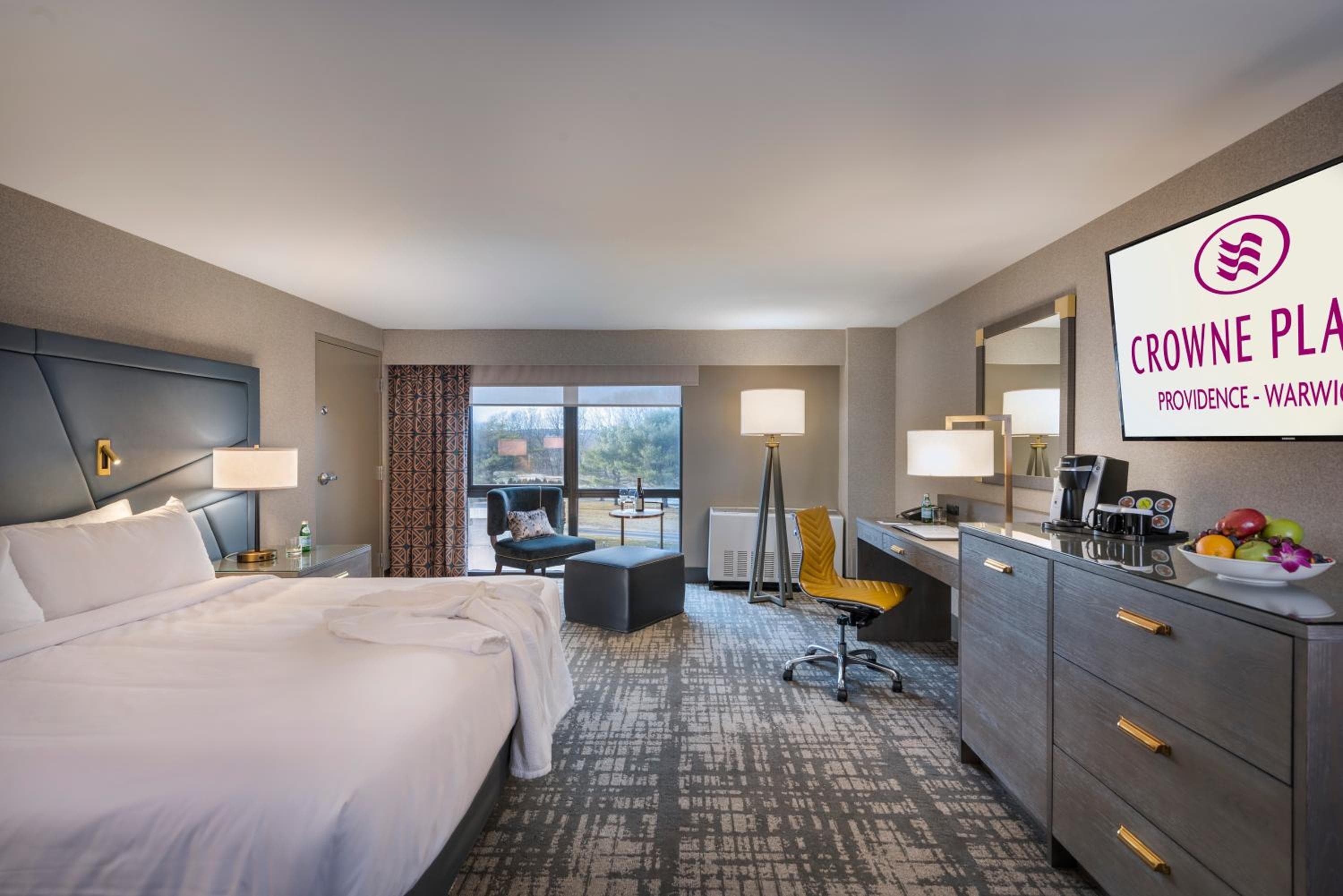 Crowne Plaza Providence-Warwick (Airport) by IHG