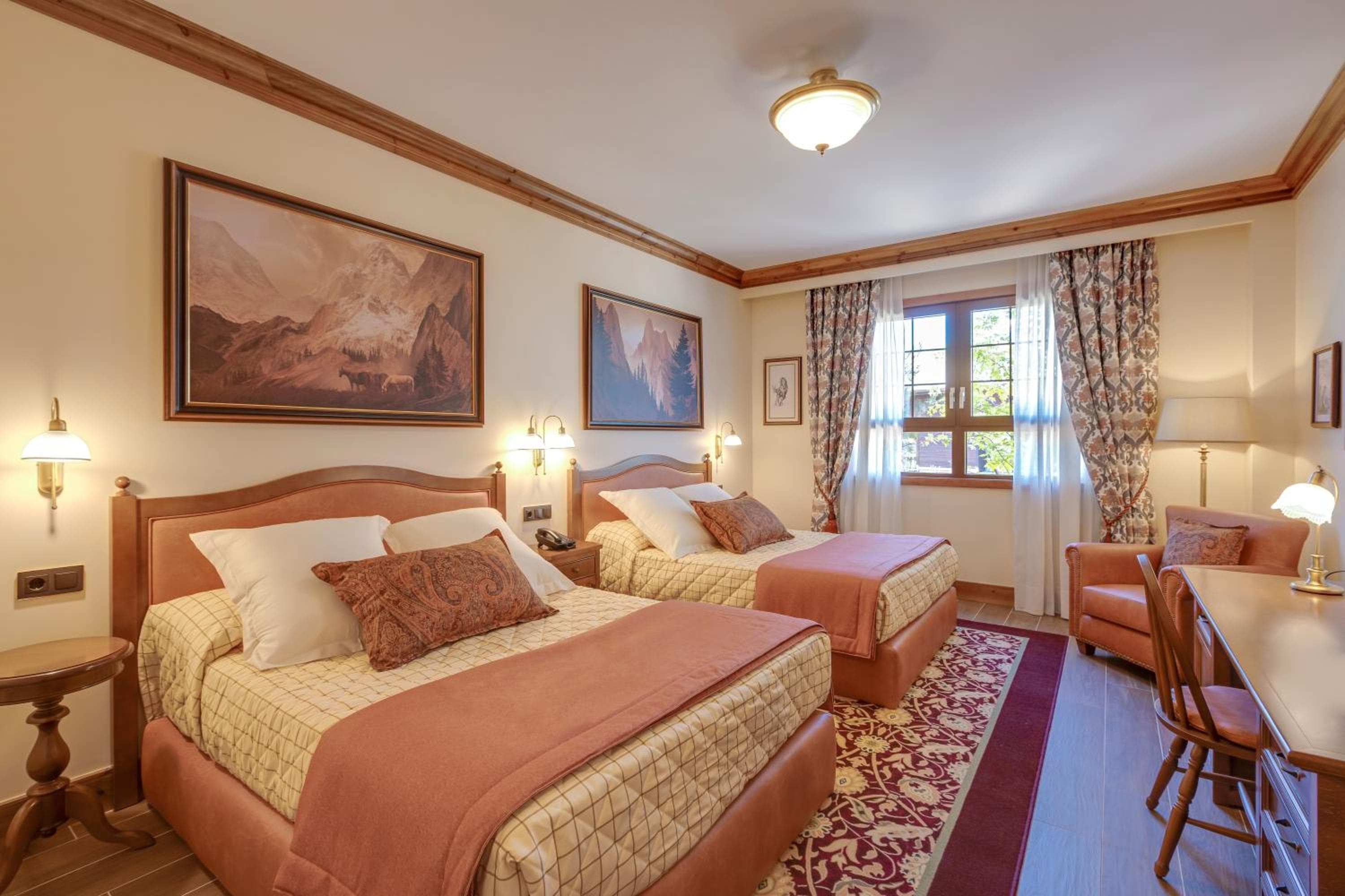 PortAventura Hotel Colorado Creek - Includes unlimited access to PortAventura Park & 1 access to Ferrari Land