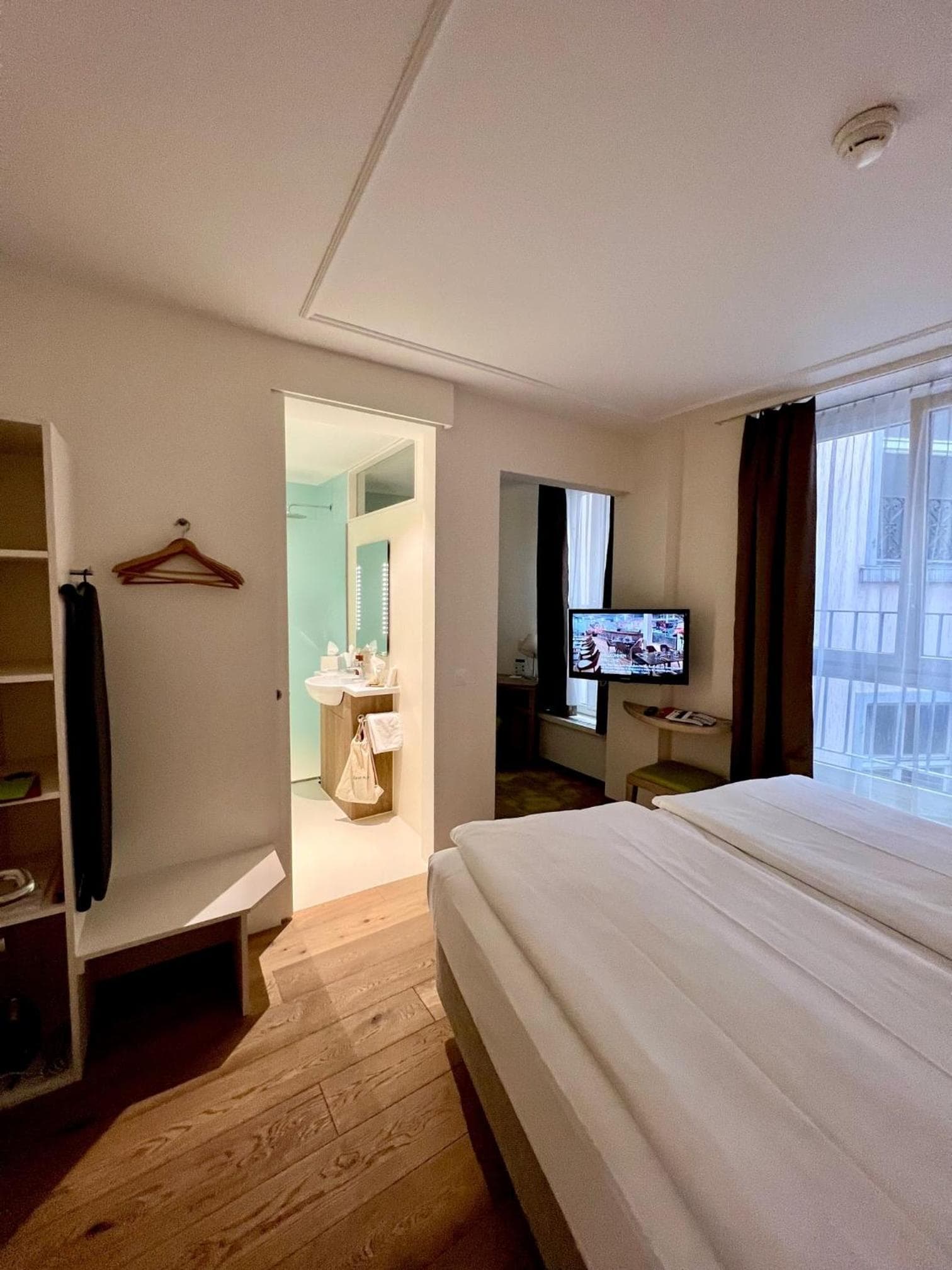 PLATZHIRSCH ZÜRICH - Downtown Boutique Hotel & Sushi Lounge