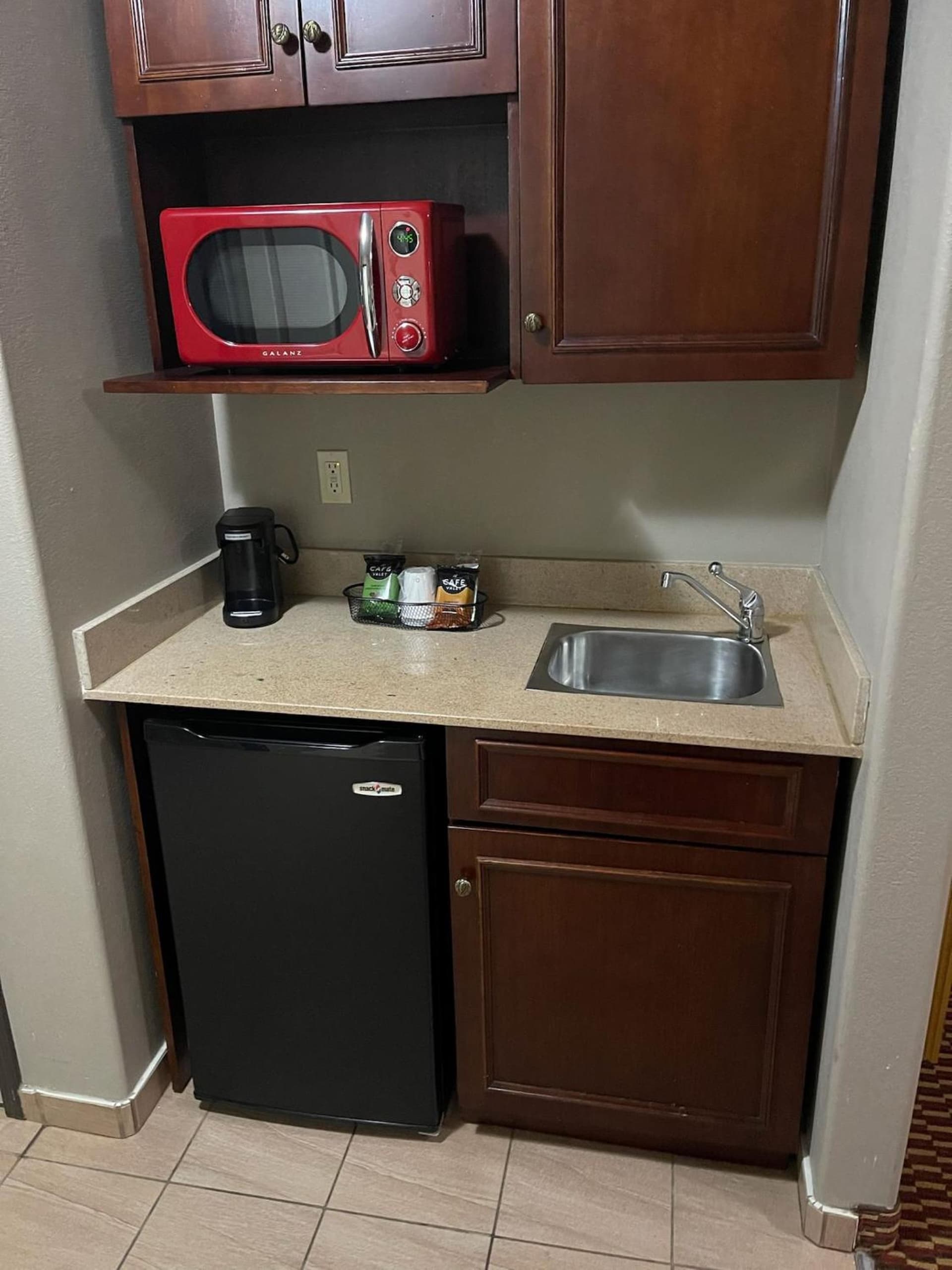 Red Roof Inn & Suites Detroit - Melvindale/Dearborn