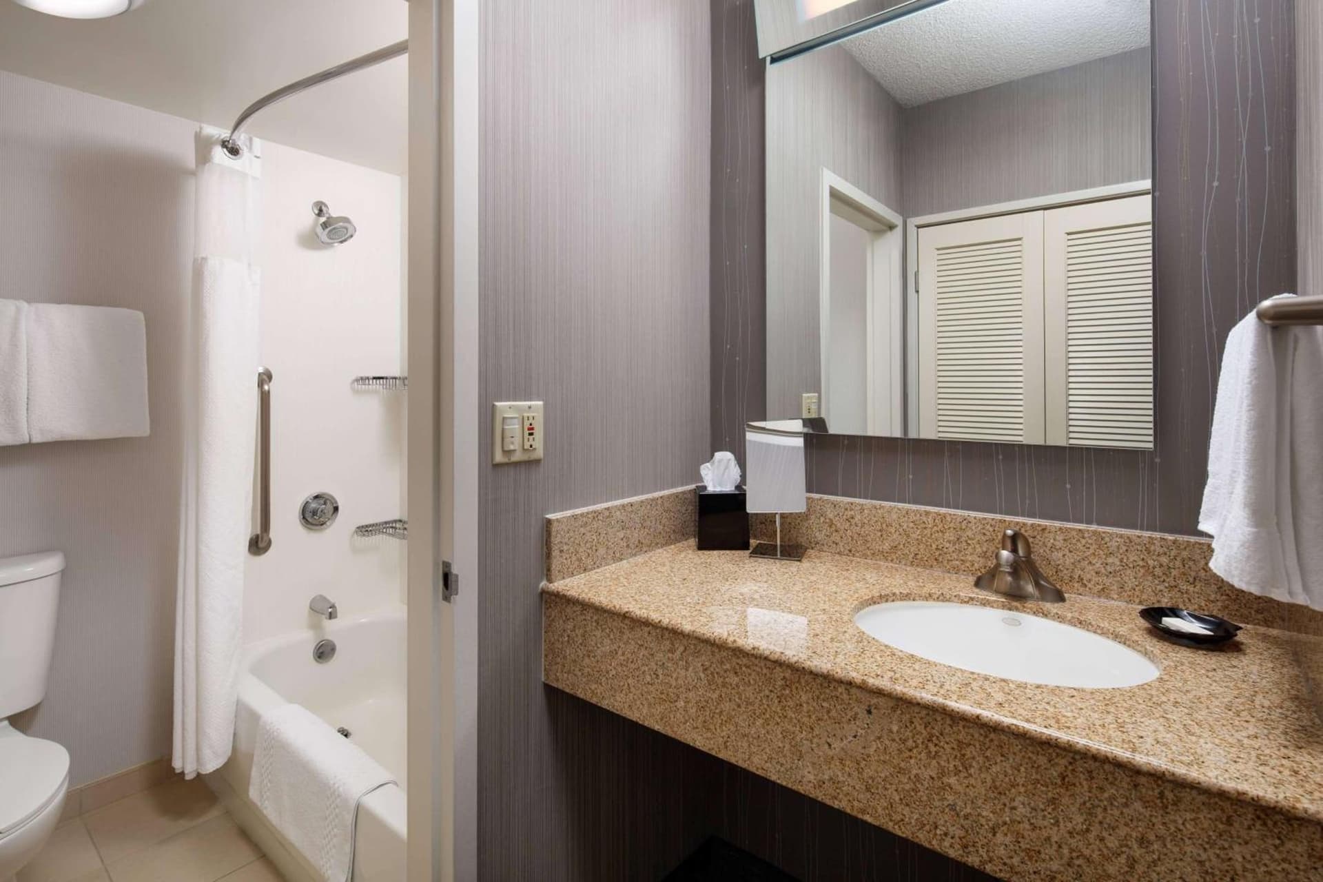Sonesta Select Laguna Hills Irvine Spectrum