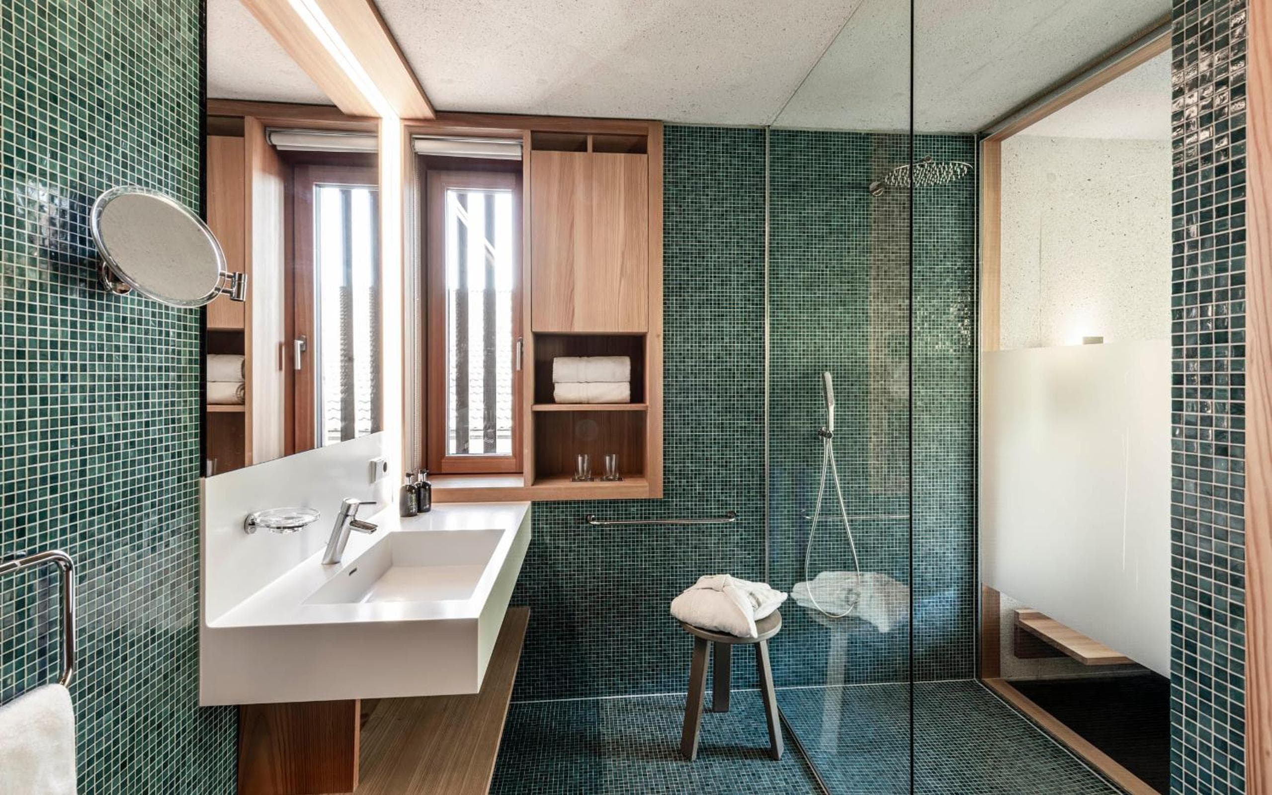 La Paula Apartments & Suites