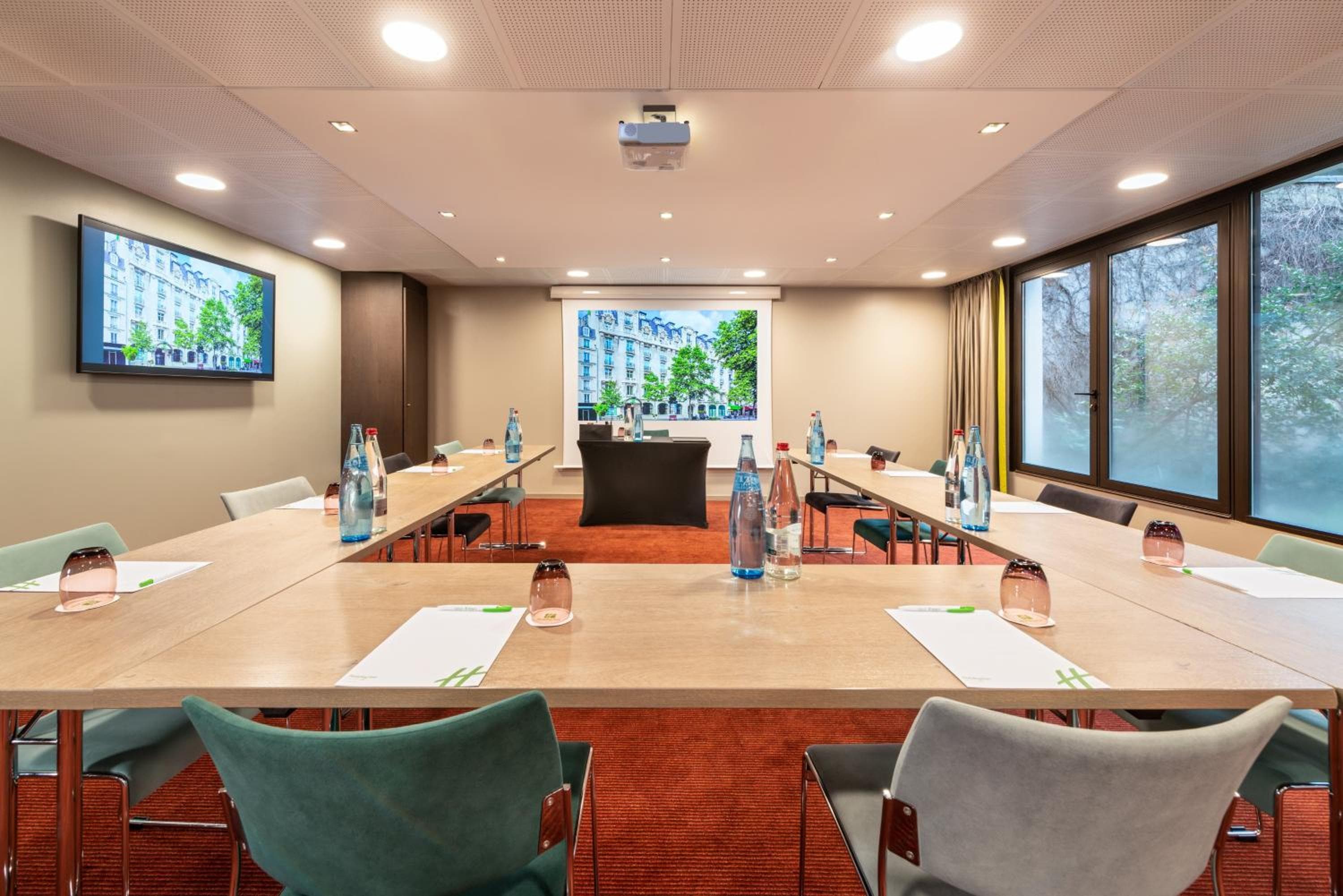 Holiday Inn Paris - Gare de Lyon Bastille by IHG