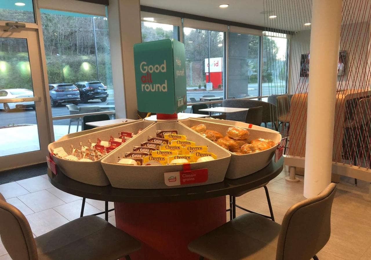 avid hotels - Salem by IHG