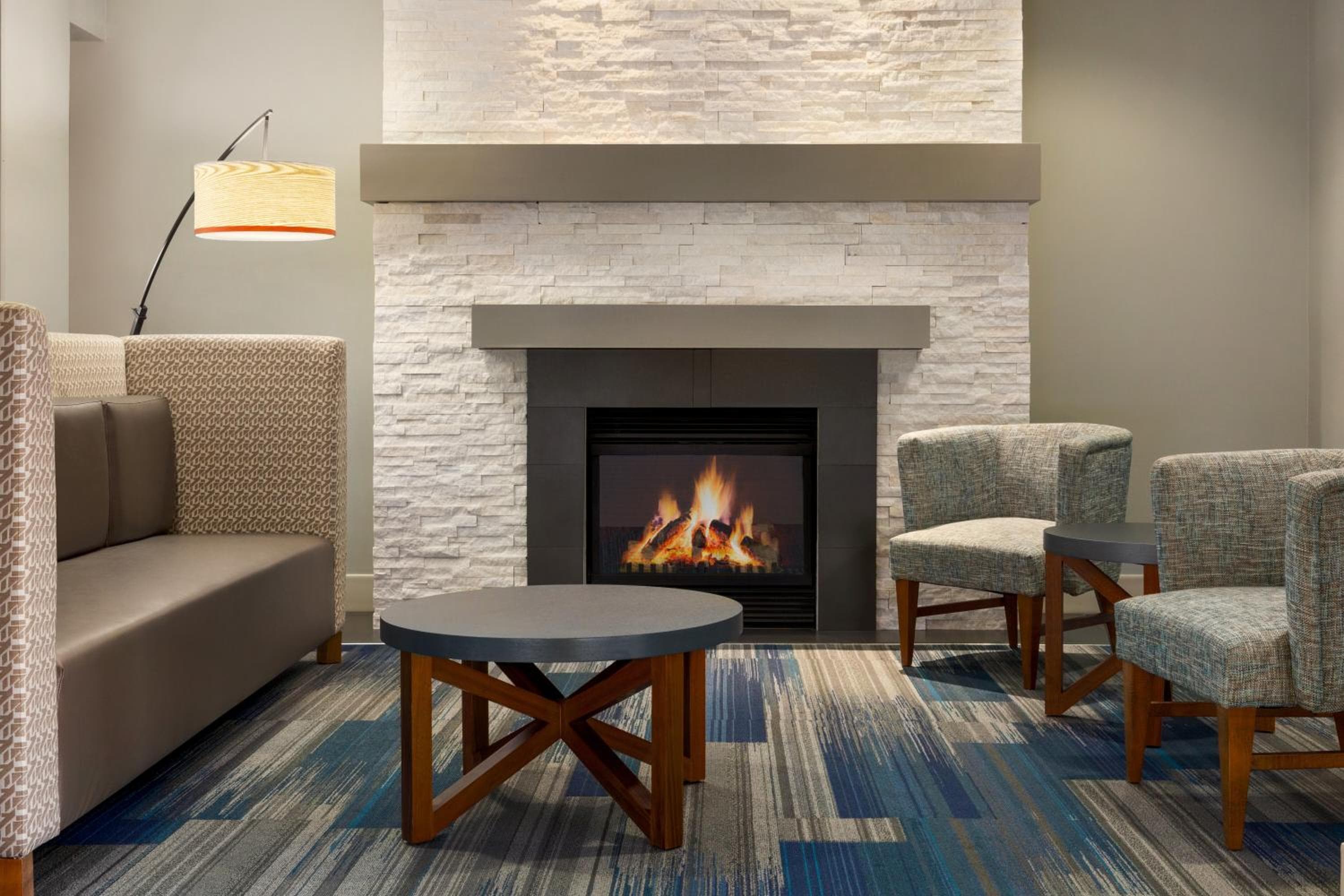 Holiday Inn Express & Suites Philadelphia - Mt Laurel by IHG
