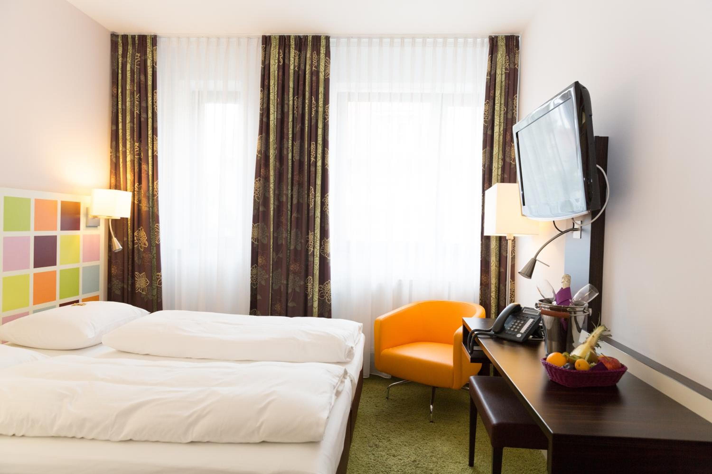 Hotel Arooma