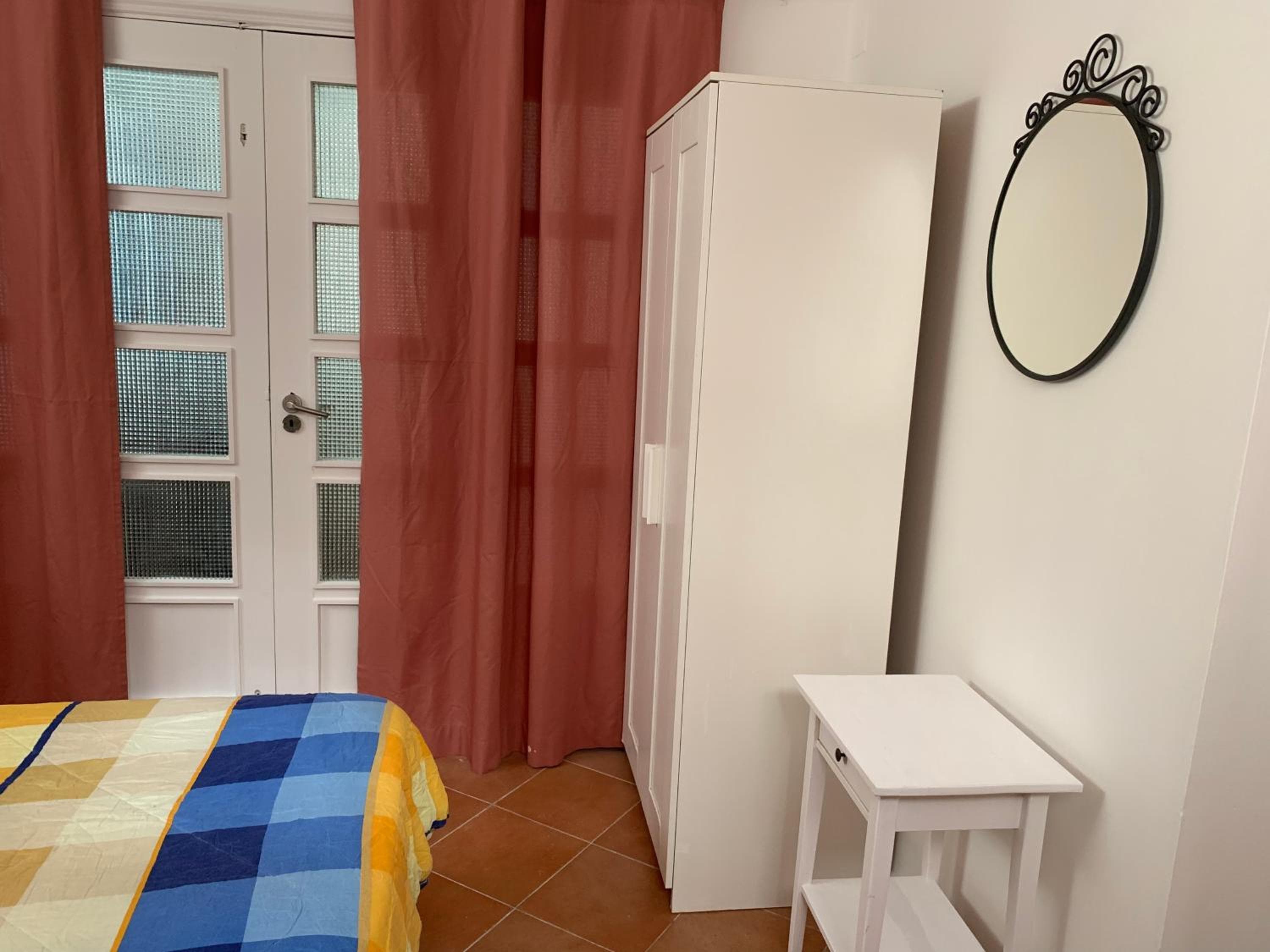 House and Rooms in Lisbon