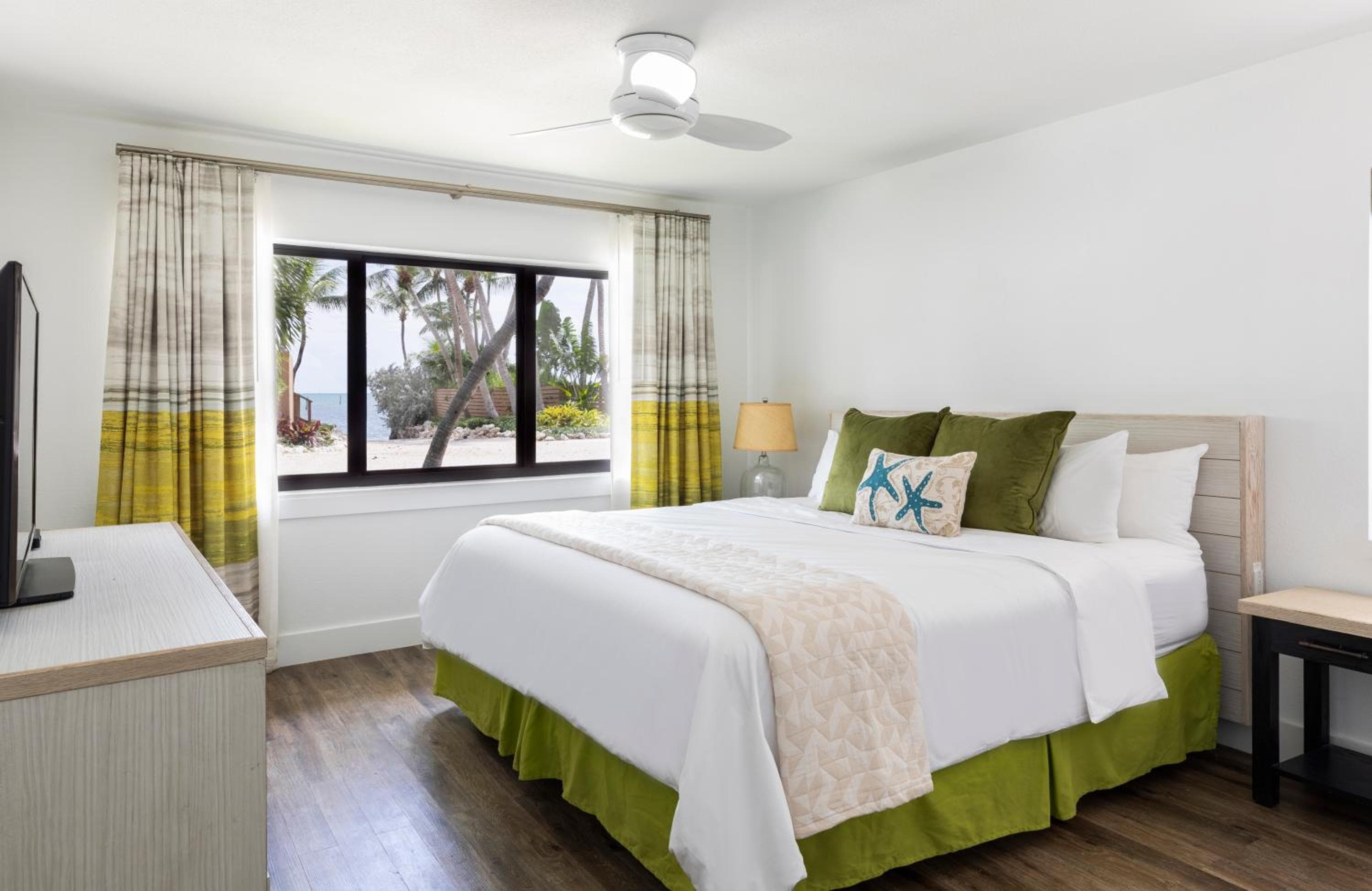 La Siesta Resort & Villas