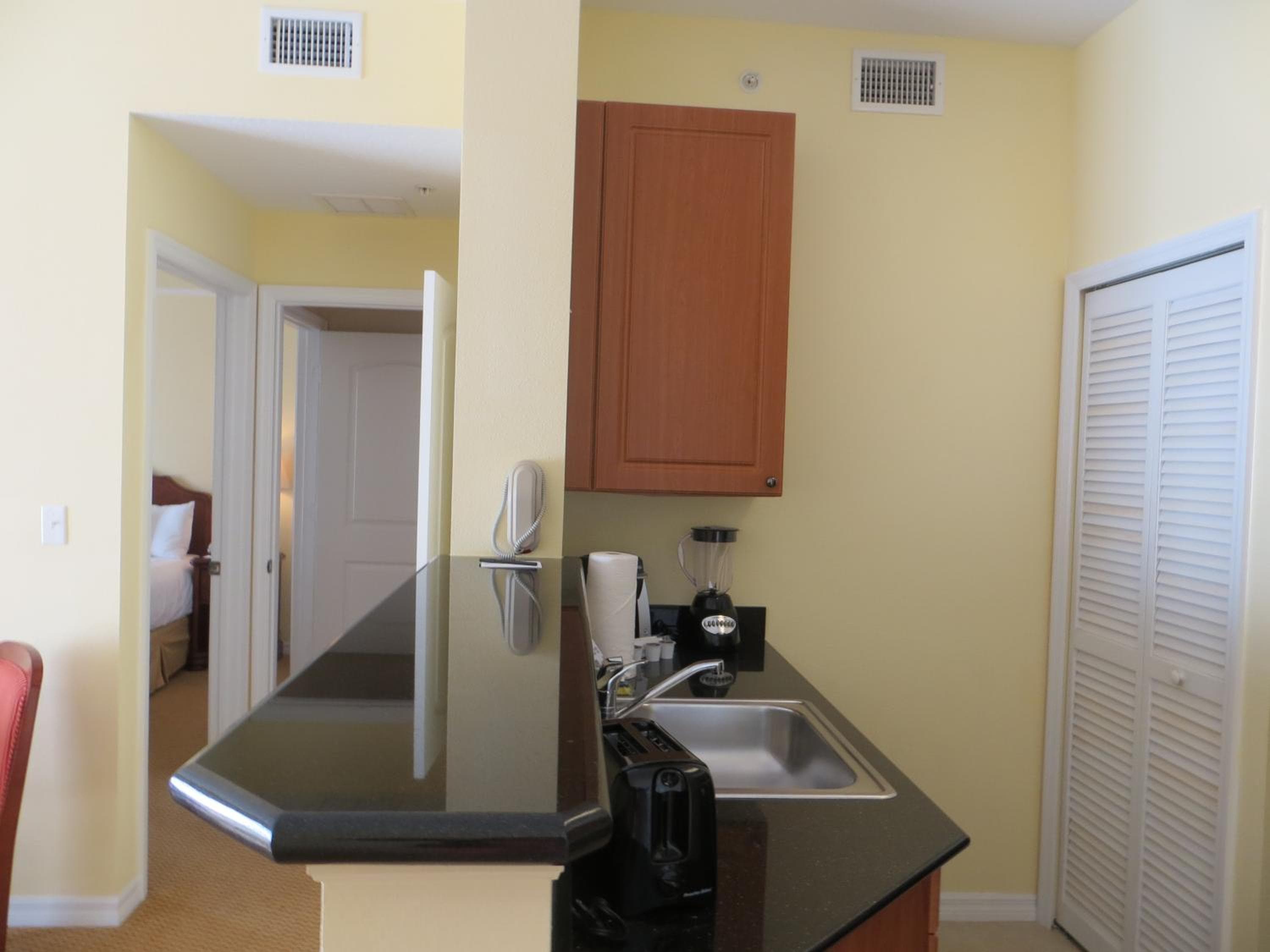 The Point Hotel & Suites Universal