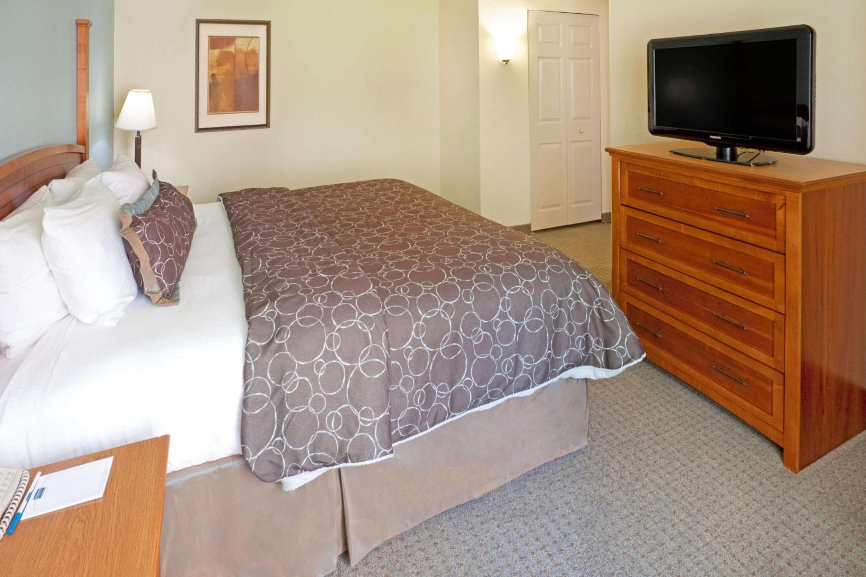 Staybridge Suites Irving Las Colinas by IHG