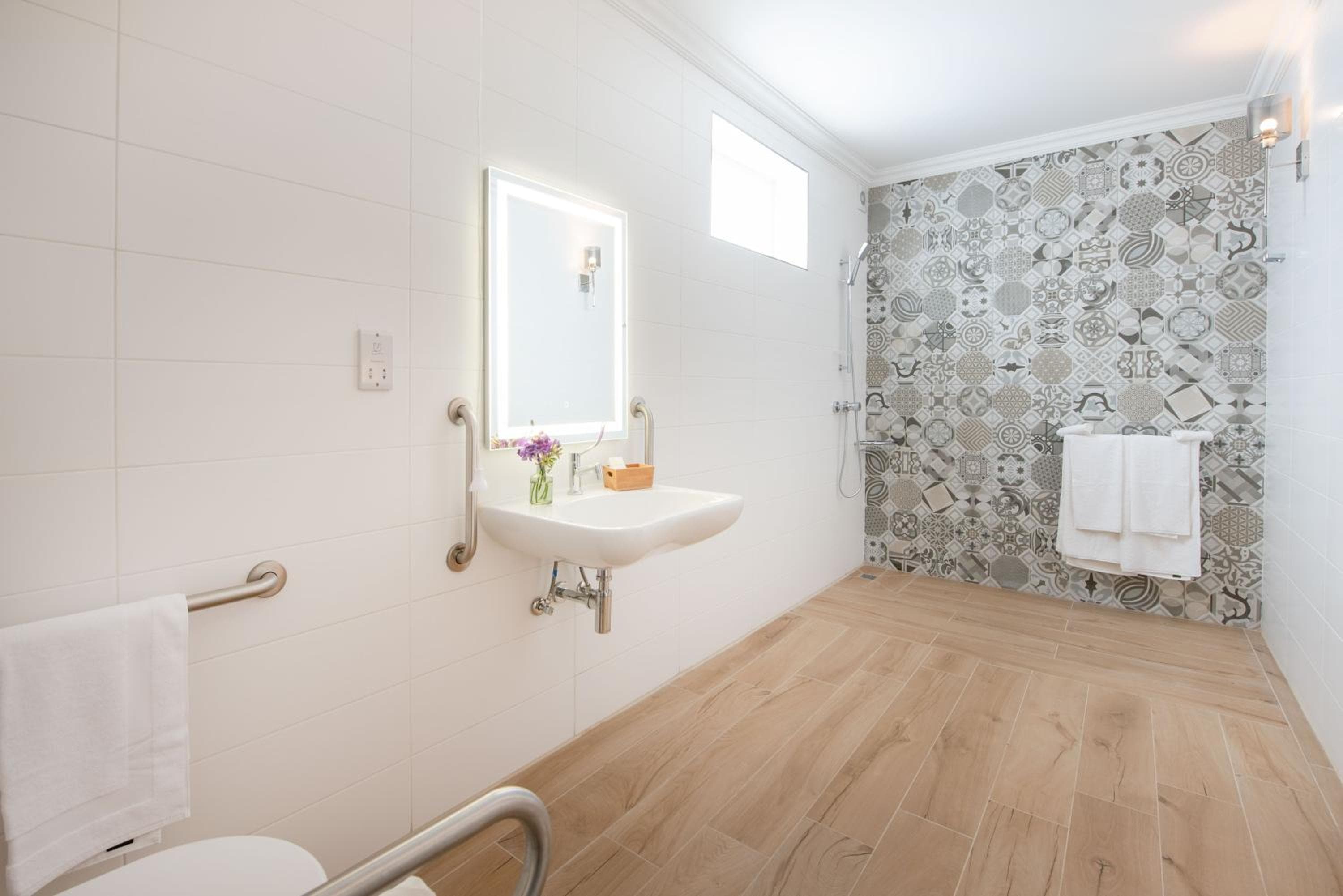 Georges Boutique Living
