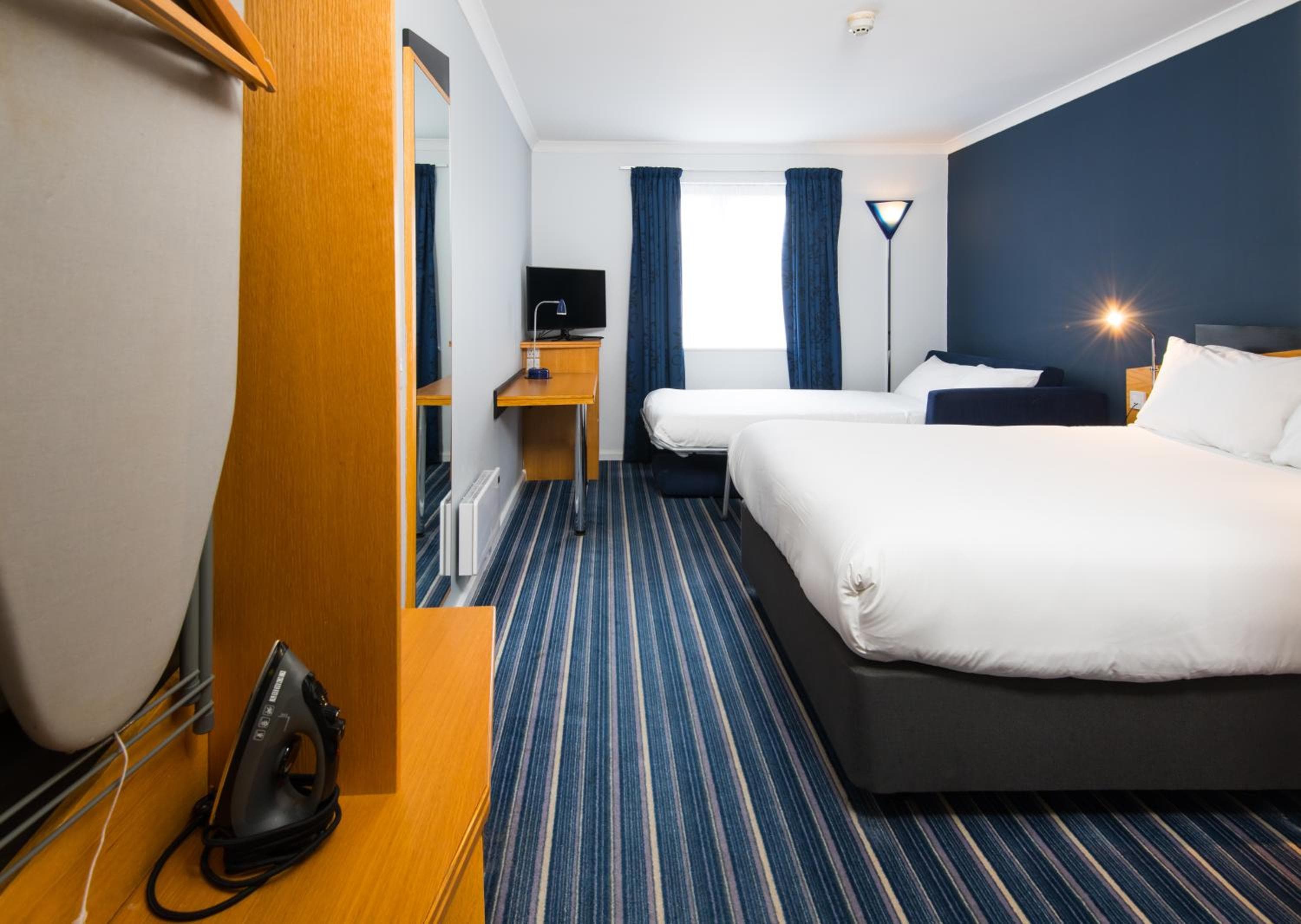 Holiday Inn Express Manchester East by IHG