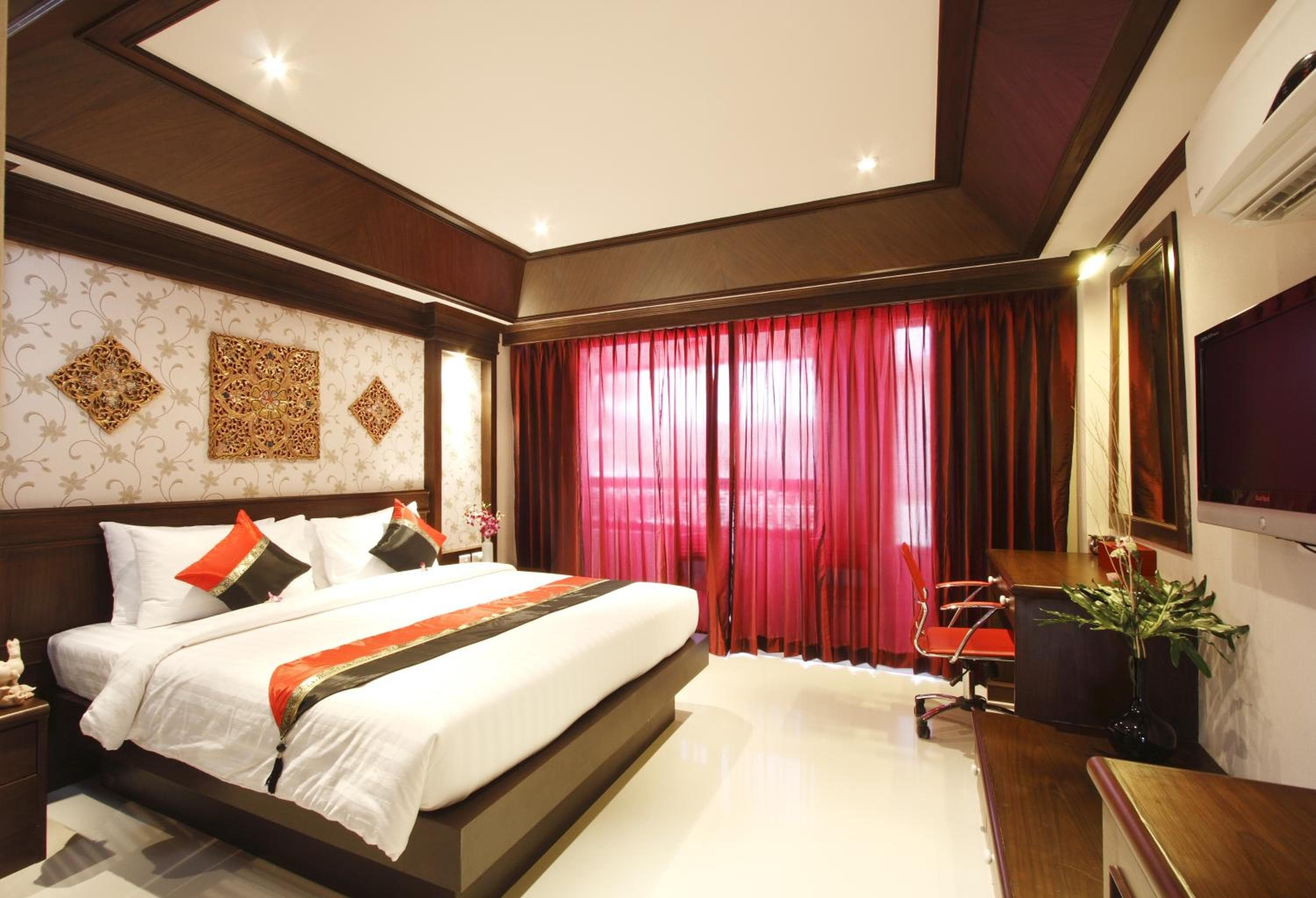 Rayaburi Hotel, Patong