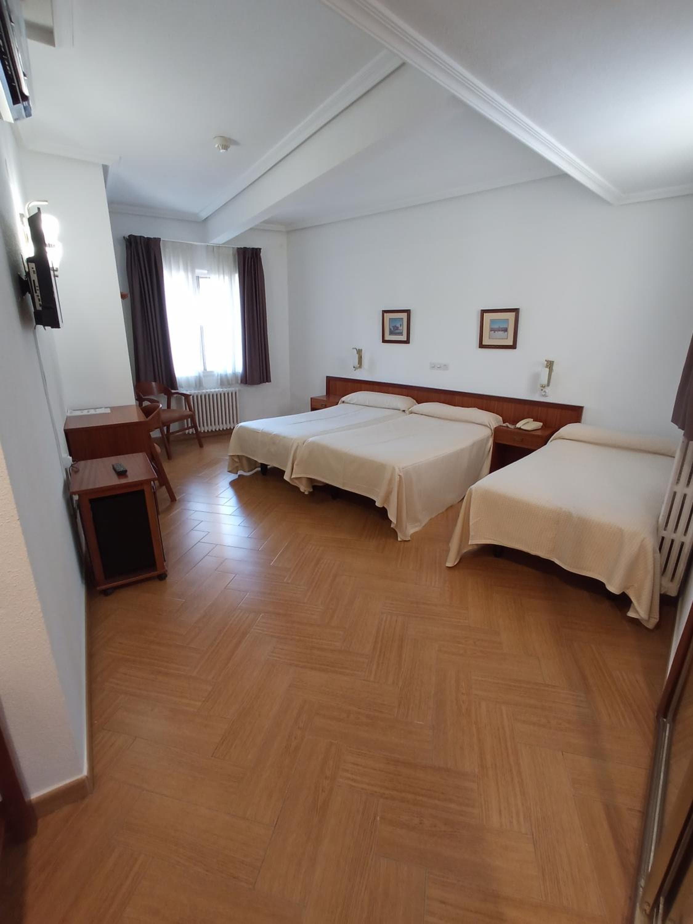 Hotel ELE Acueducto