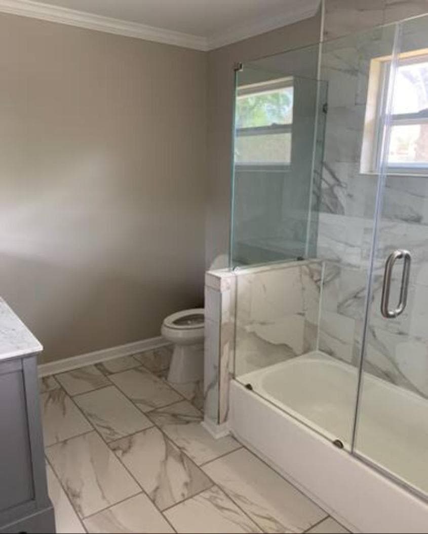 Atlanta Unit 1 Room 1 - Peaceful Private Master Bedroom with Private Balcony