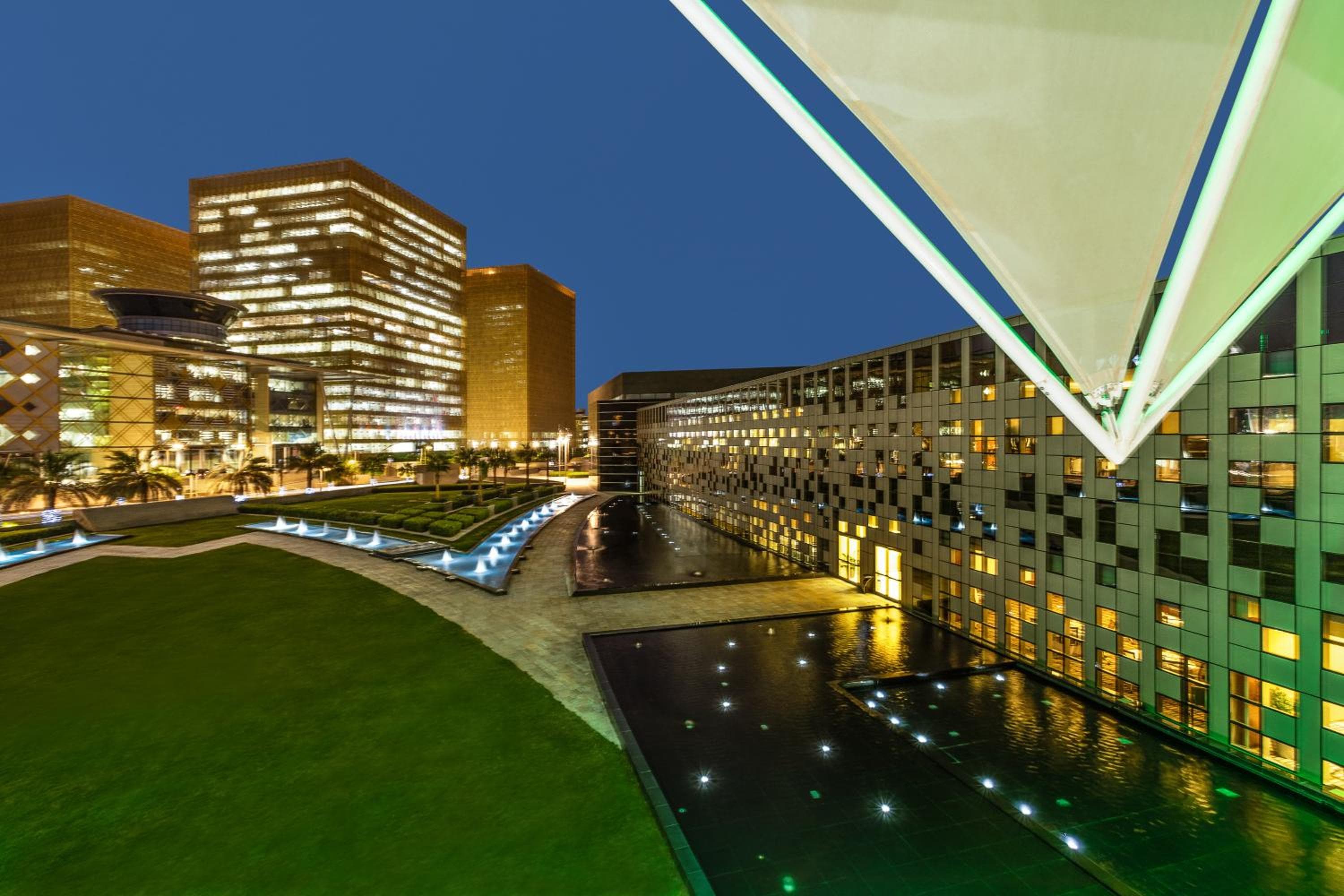 Crowne Plaza Riyadh - RDC Hotel & Convention by IHG