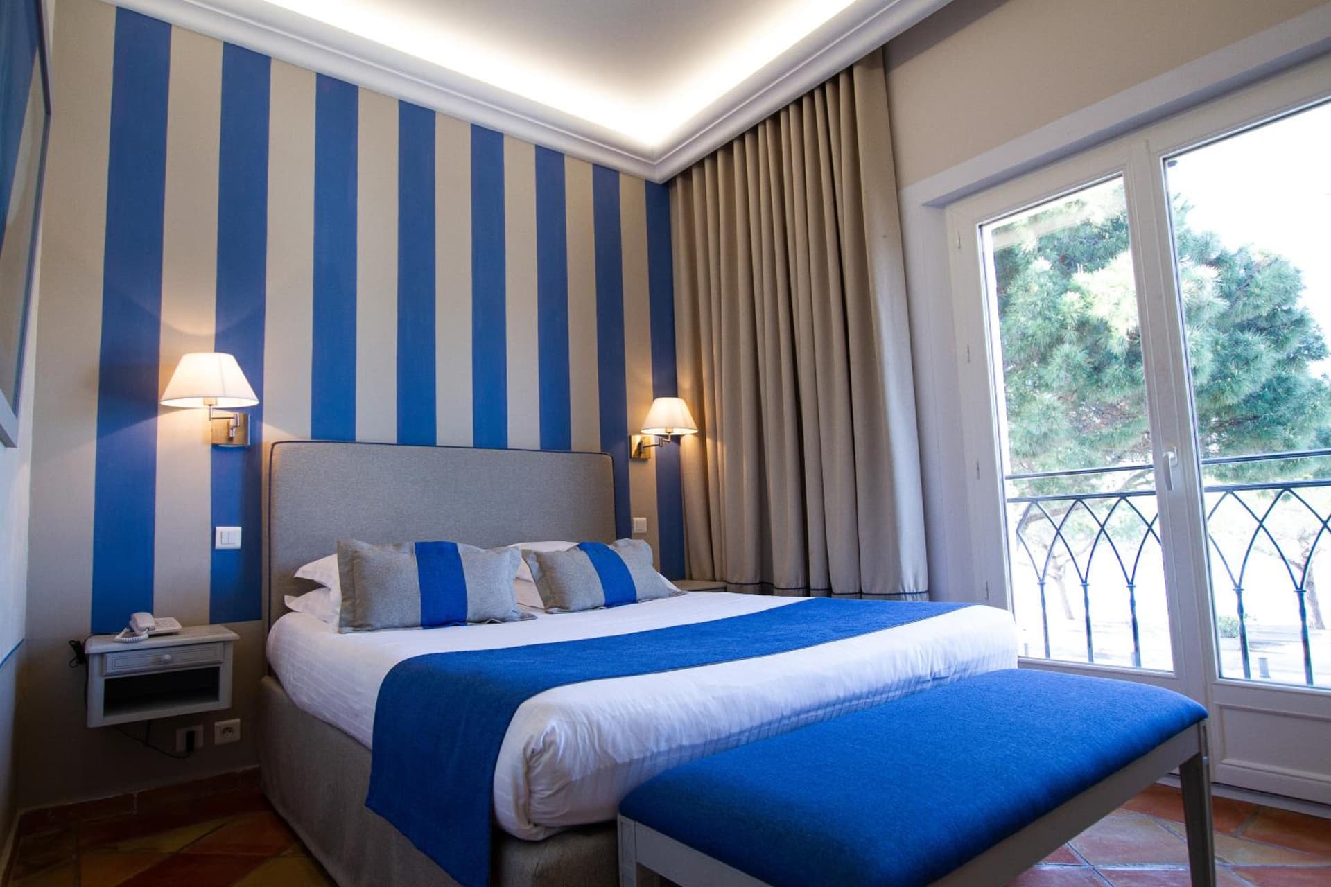 La Bastide Du Port - Hôtel de Charme