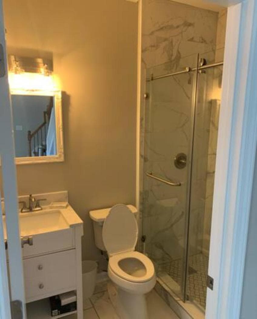 Atlanta Unit 1 Room 3 - Cheerful Private Bedroom & Bathroom
