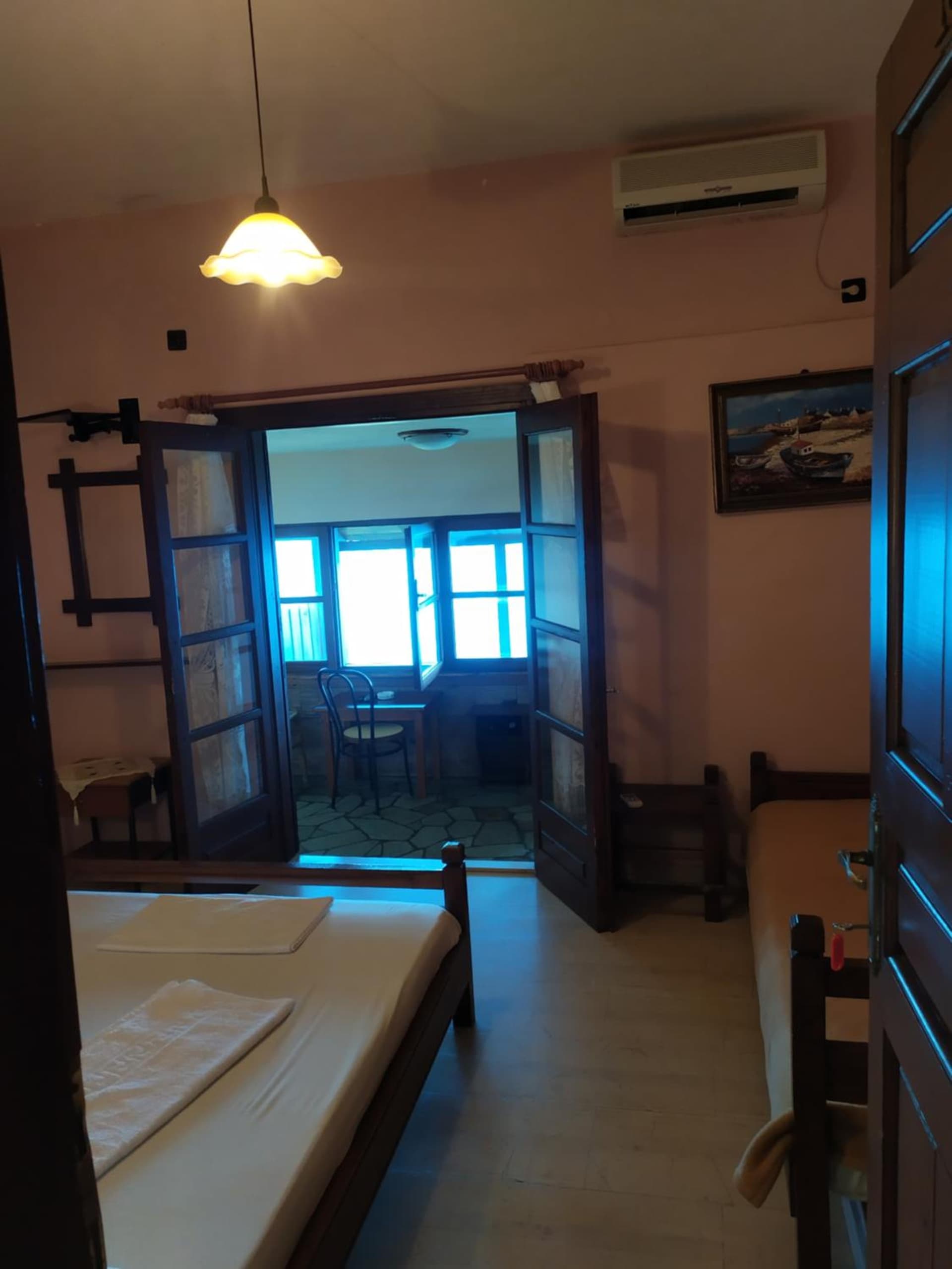 Triple studio room with the most beatifull view in Mylopotamos