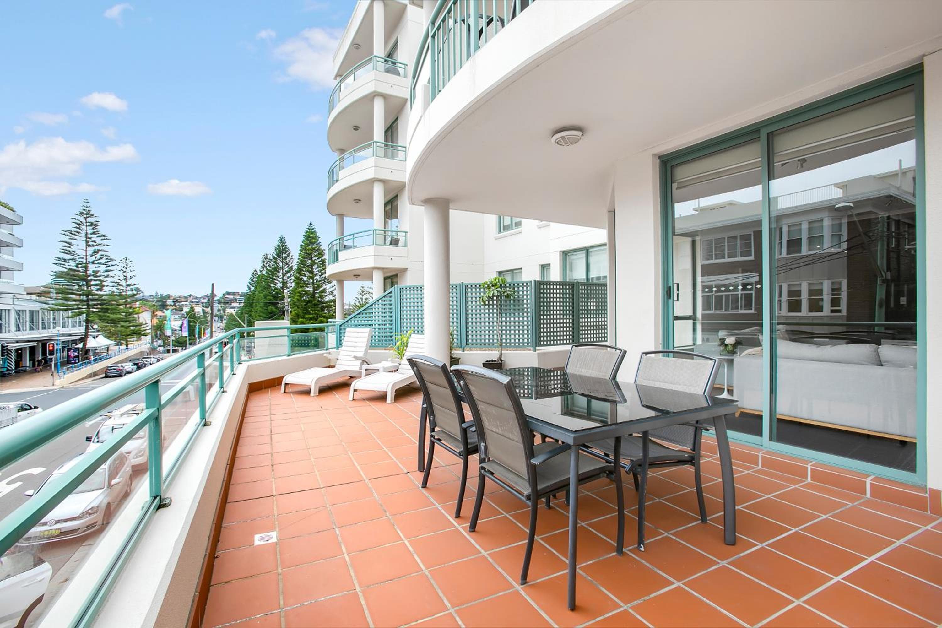 The Coogee View Beachfront Serviced Apartments
