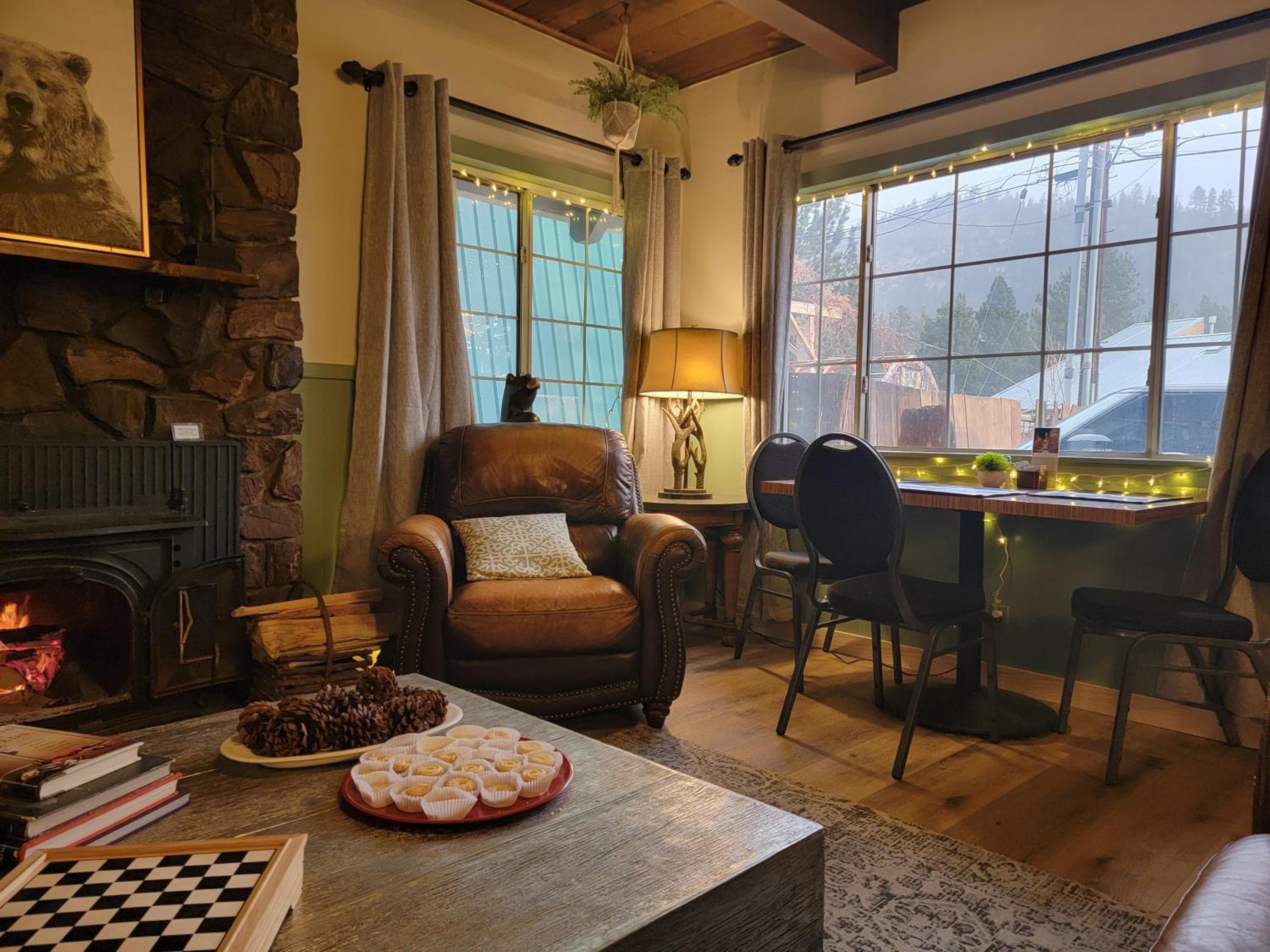 Cinnamon Bear Inn
