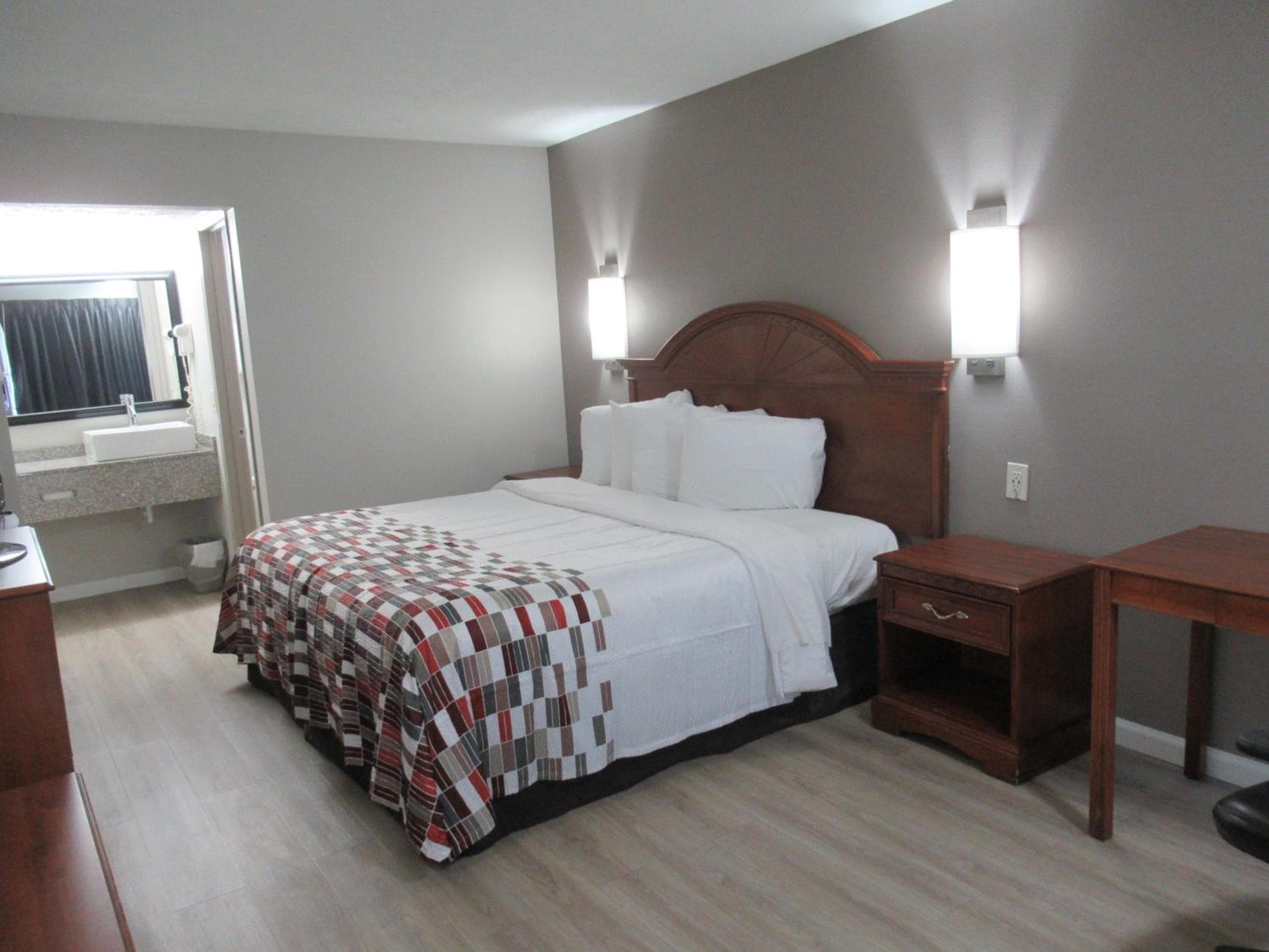 Red Roof Inn Walton - Richwood