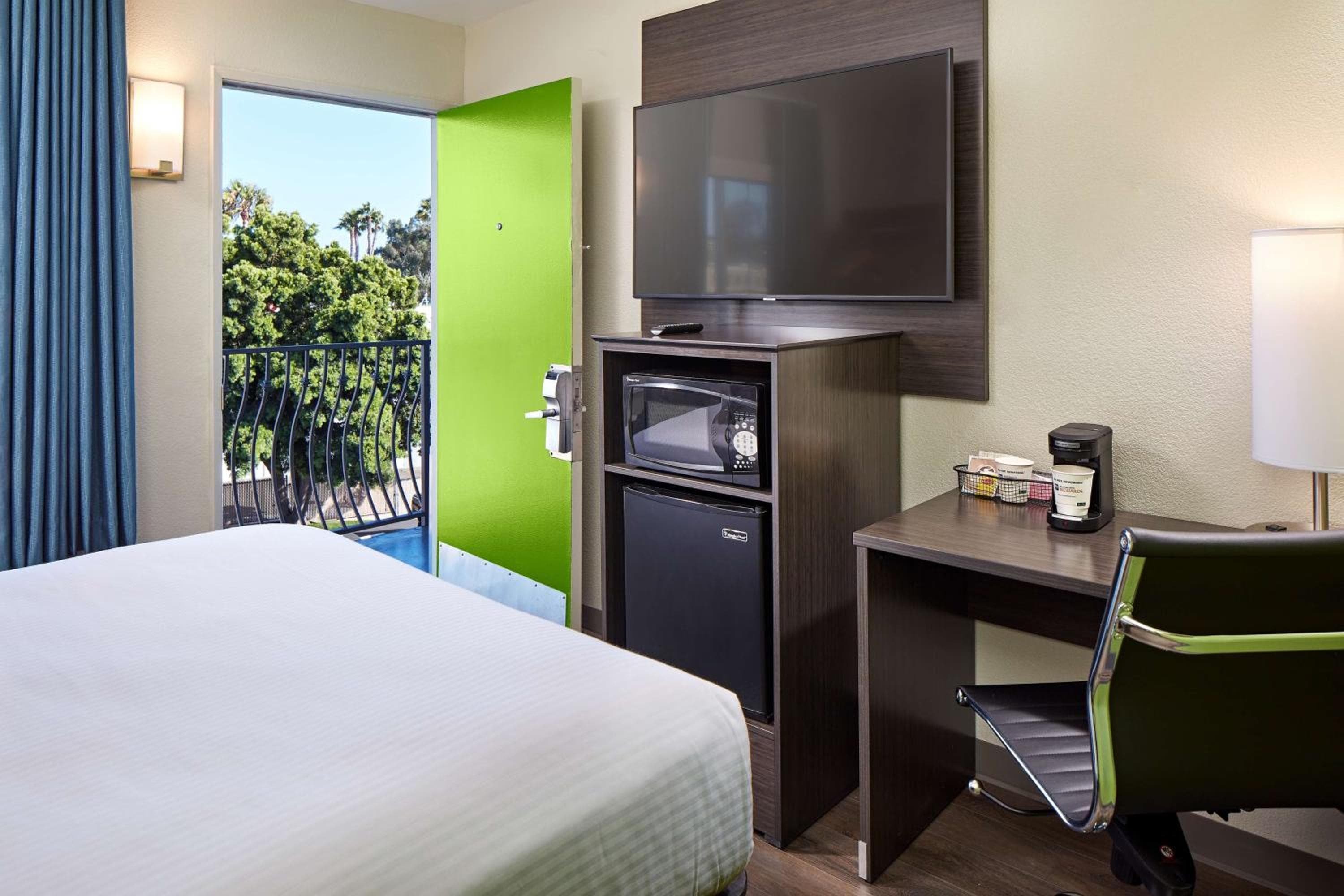 SureStay Hotel by Best Western San Diego Pacific Beach
