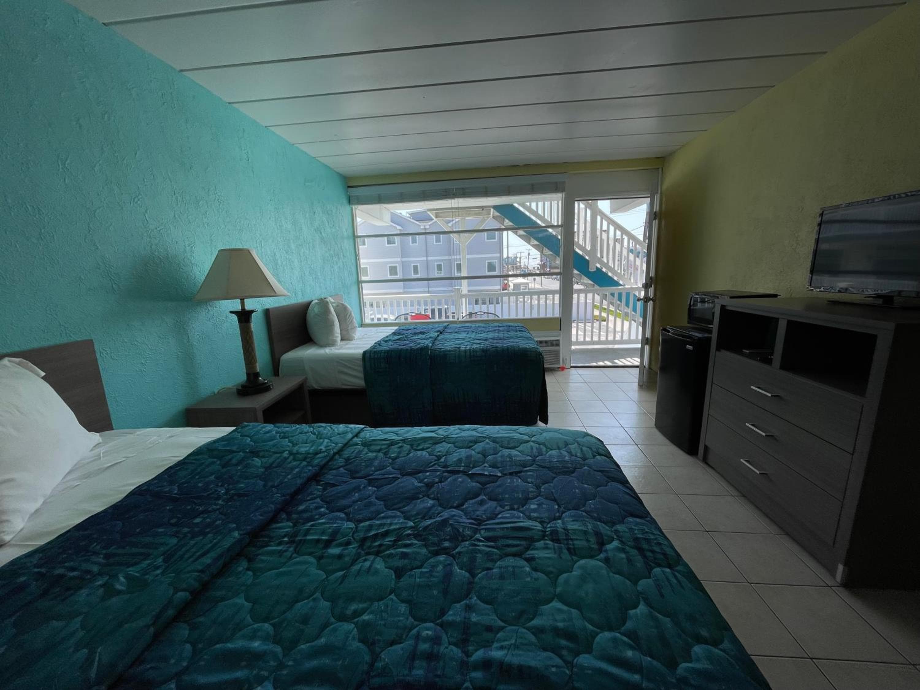 Bird of Paradise Motel