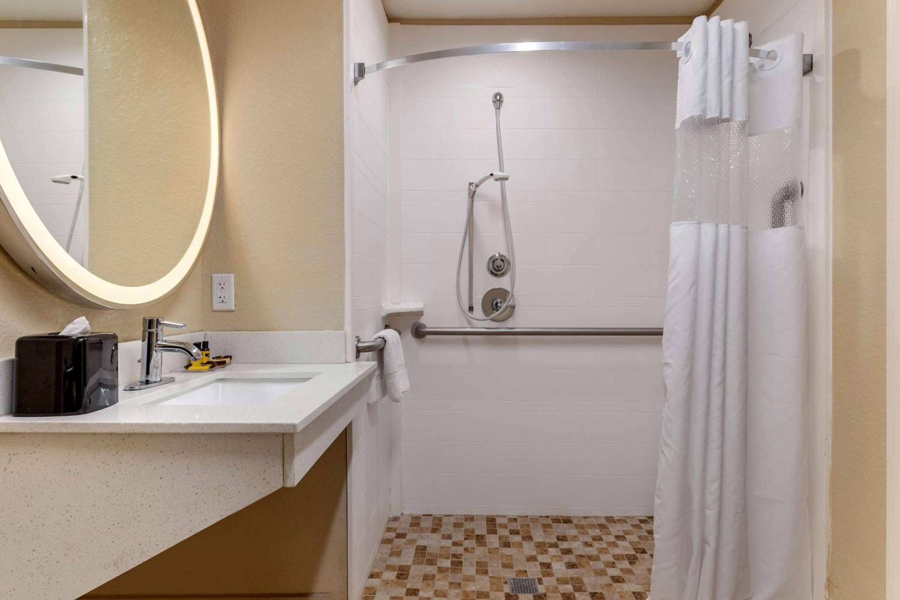Best Western Plus Galveston Suites
