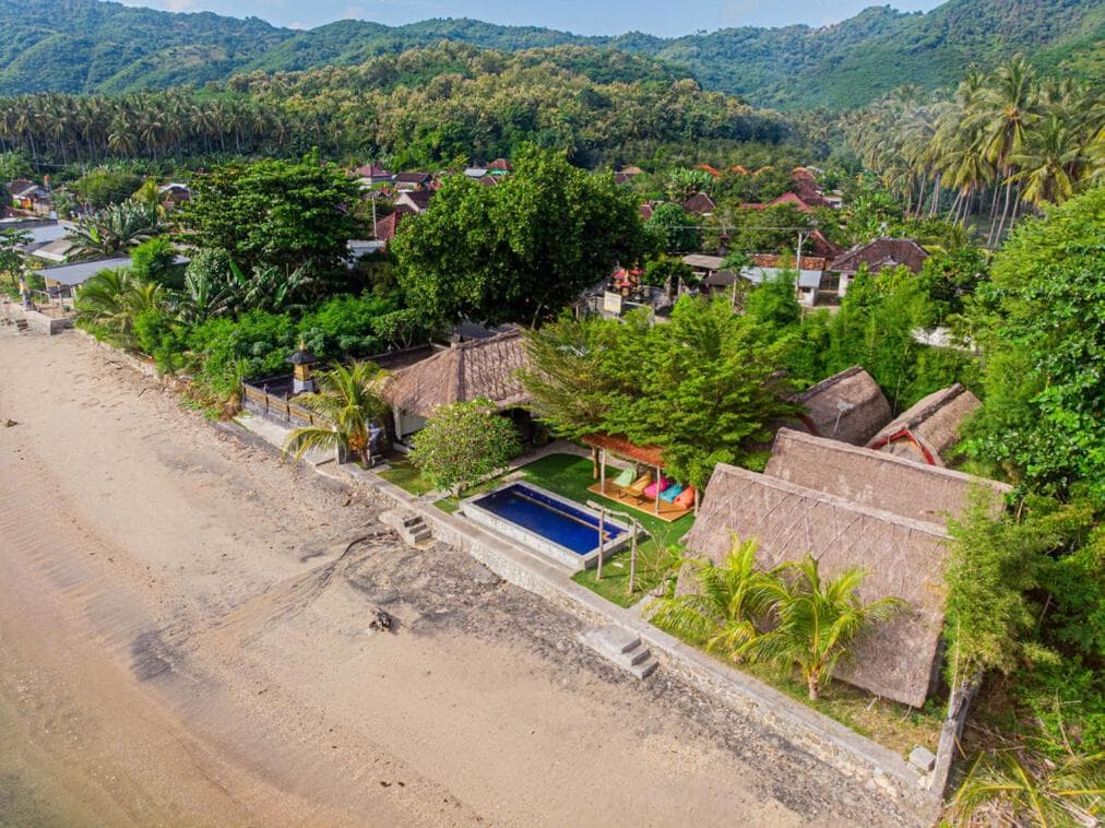 Krisna Bungalows and Restaurant