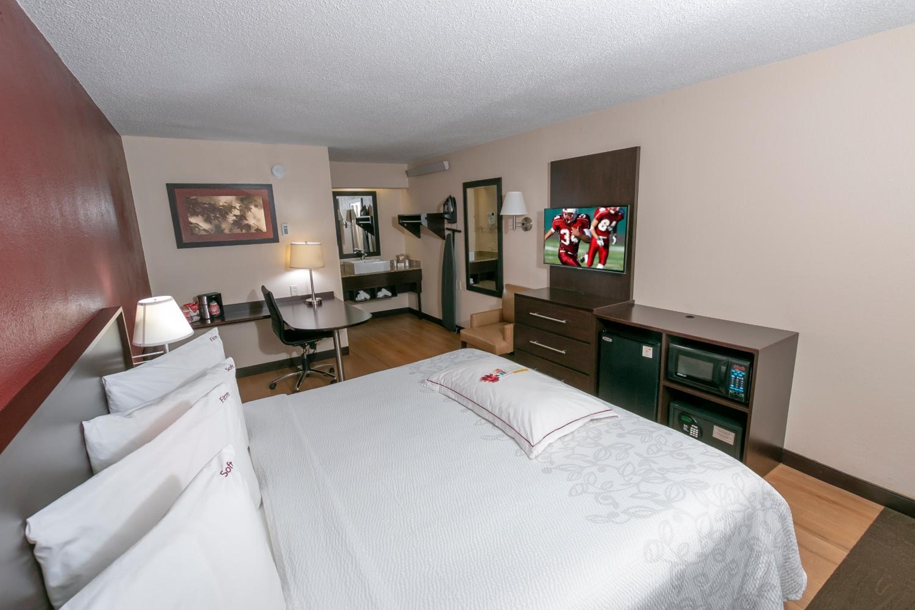 Red Roof Inn PLUS Nashville South - Fairgrounds