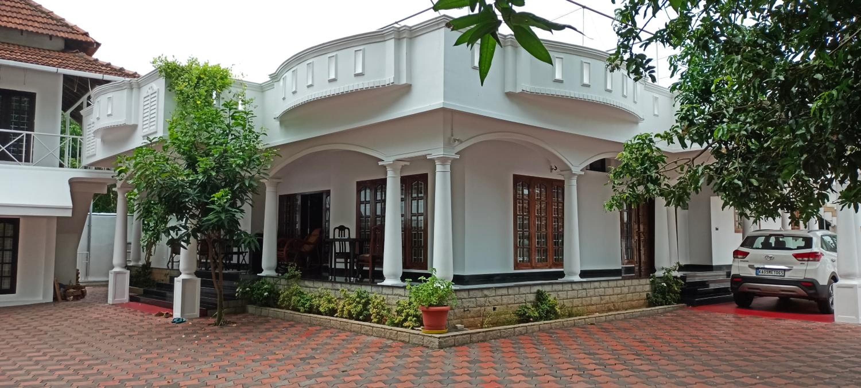 Vaiga Homes - Vembanadu Lakeview Retreat