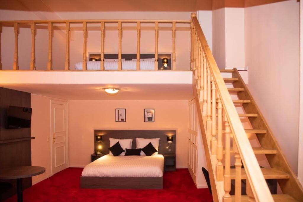 La Bourse Hotel