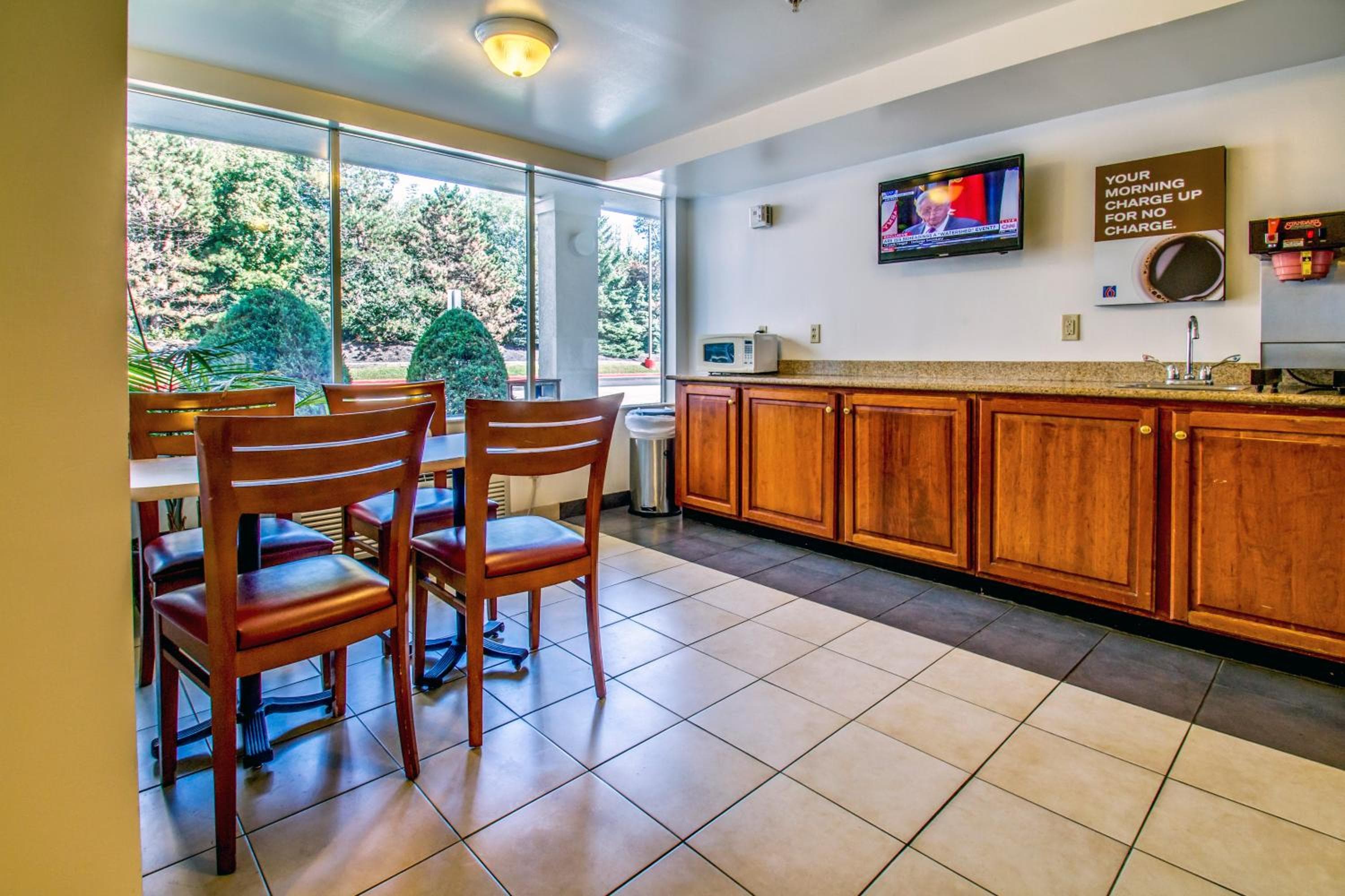 Motel 6 Buffalo NY Airport Williamsville