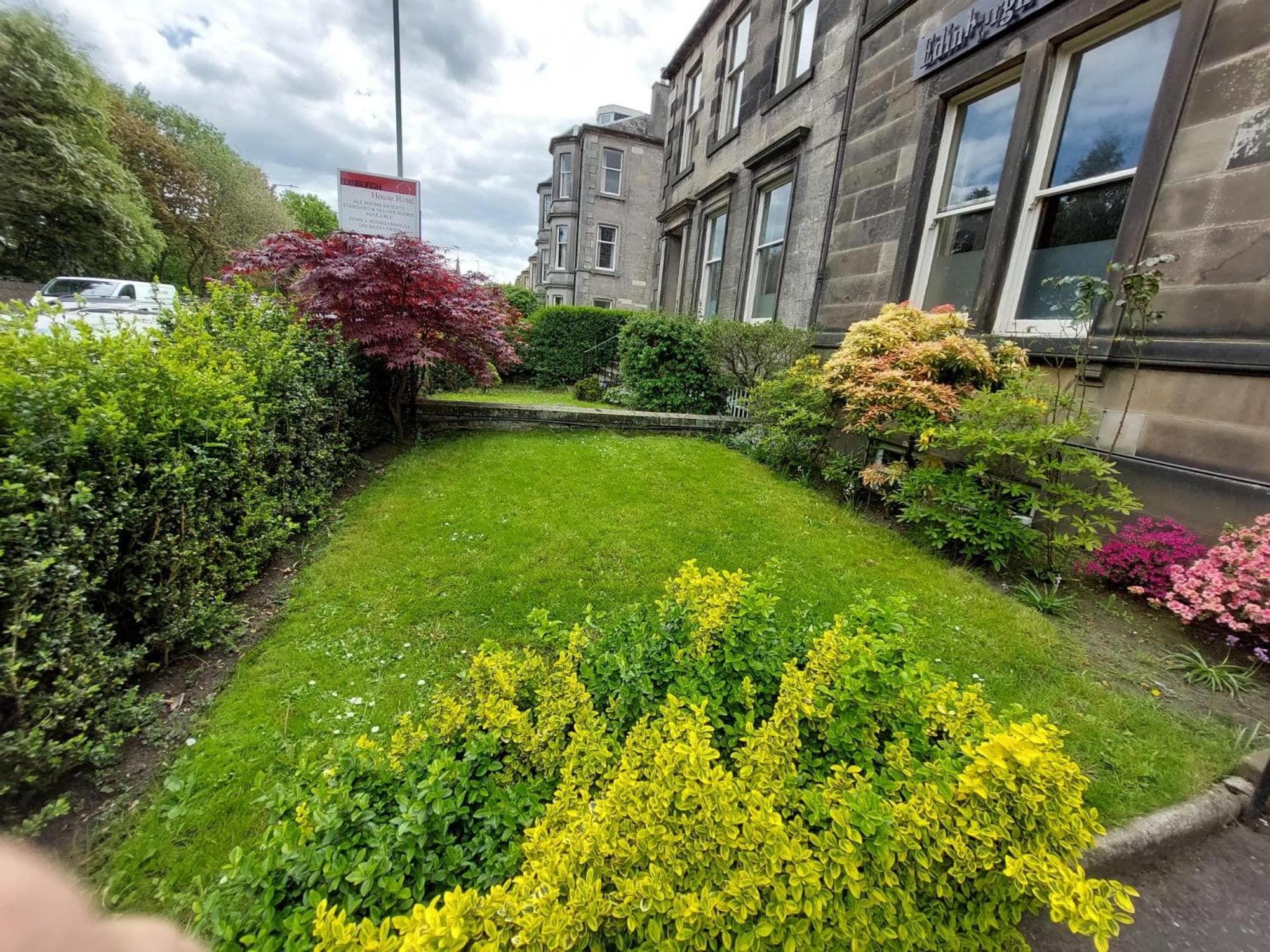 Edinburgh House Hotel