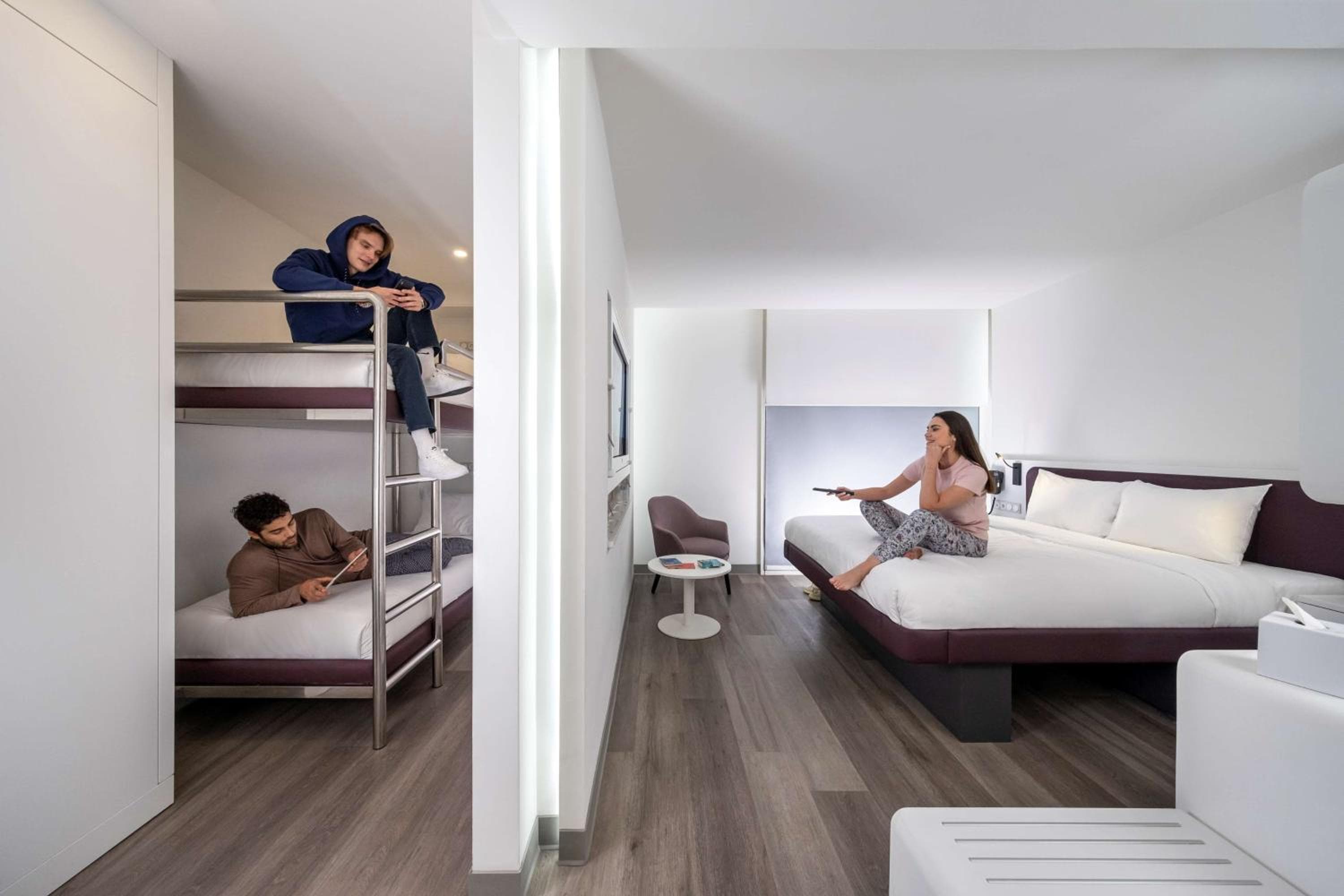 YOTELAIR Istanbul Airport, Duty free - International Transit area