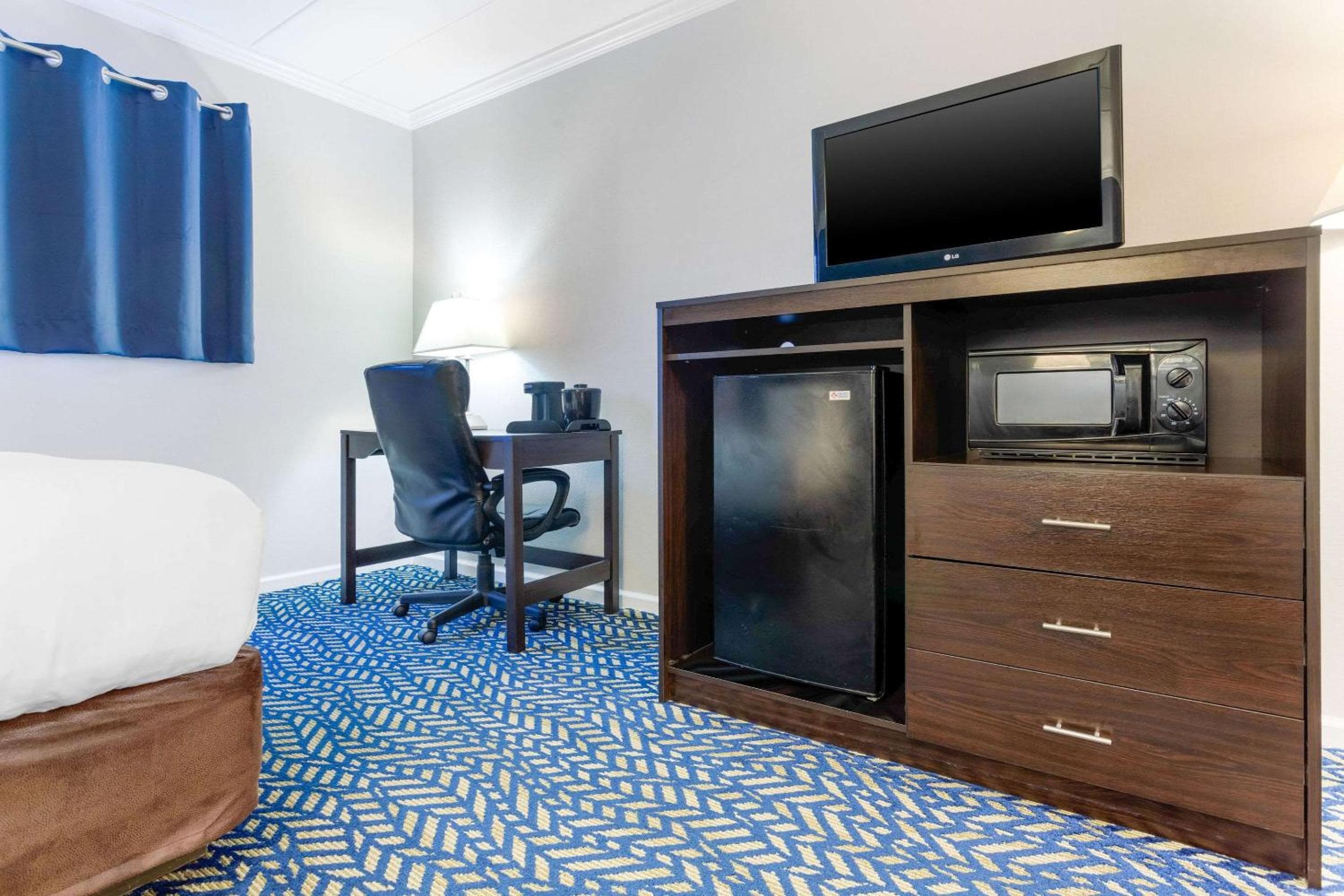 Econo Lodge Hicksville - Long Island