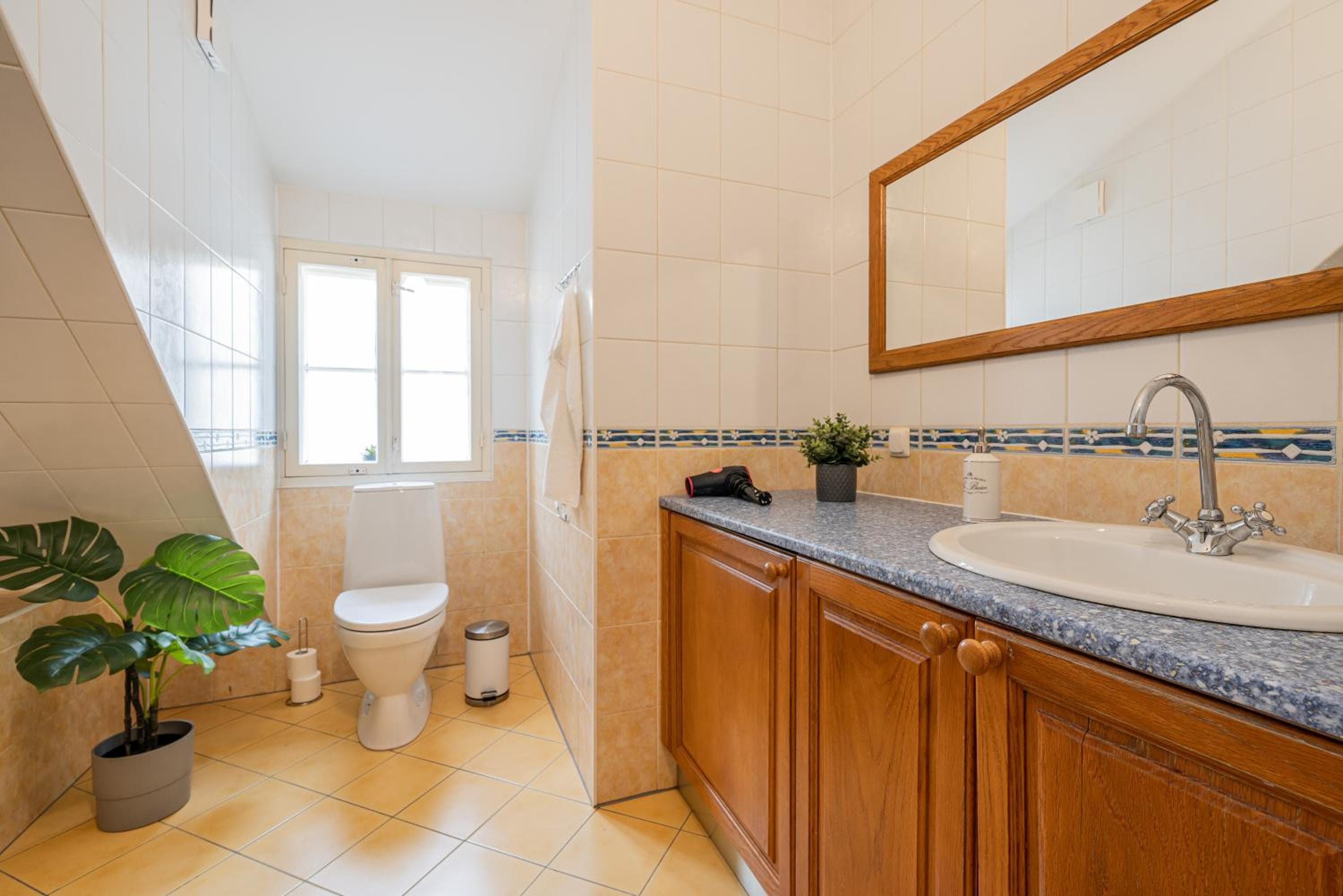 Old Town - Muurivahe Apartment