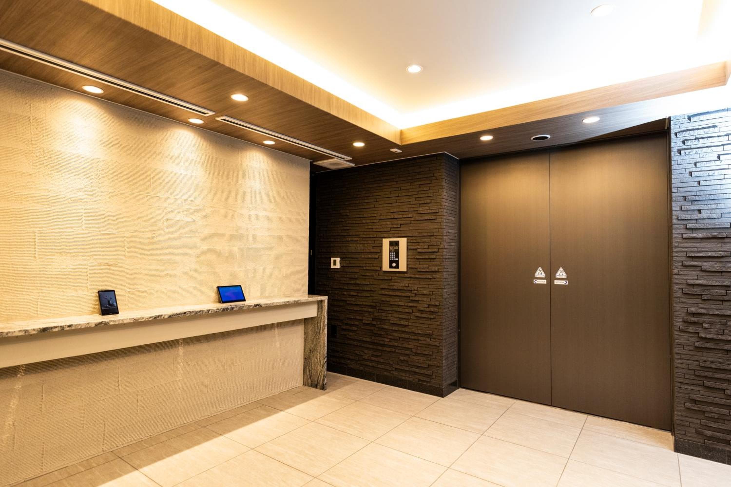 Minn Umeda East