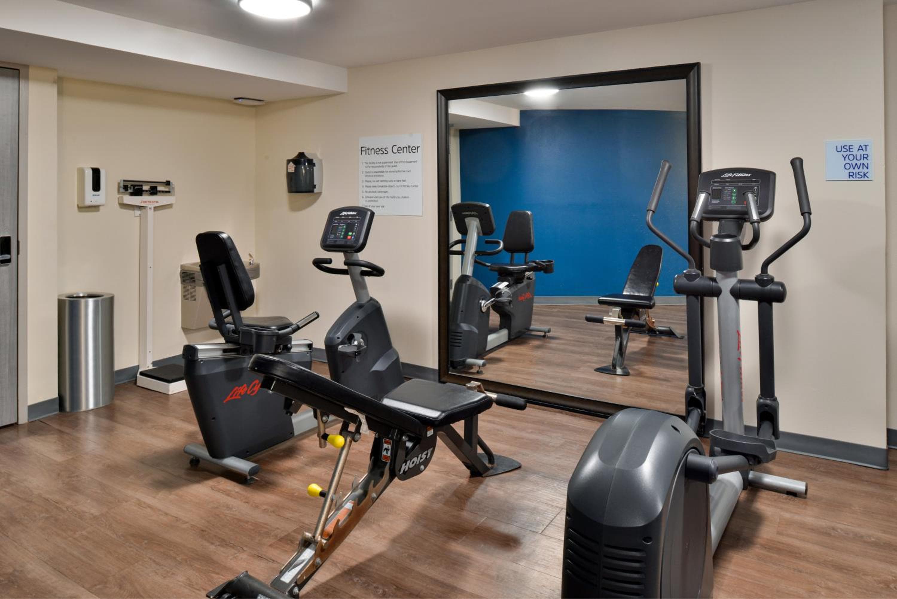 Holiday Inn Express Winston-Salem Medical Ctr Area