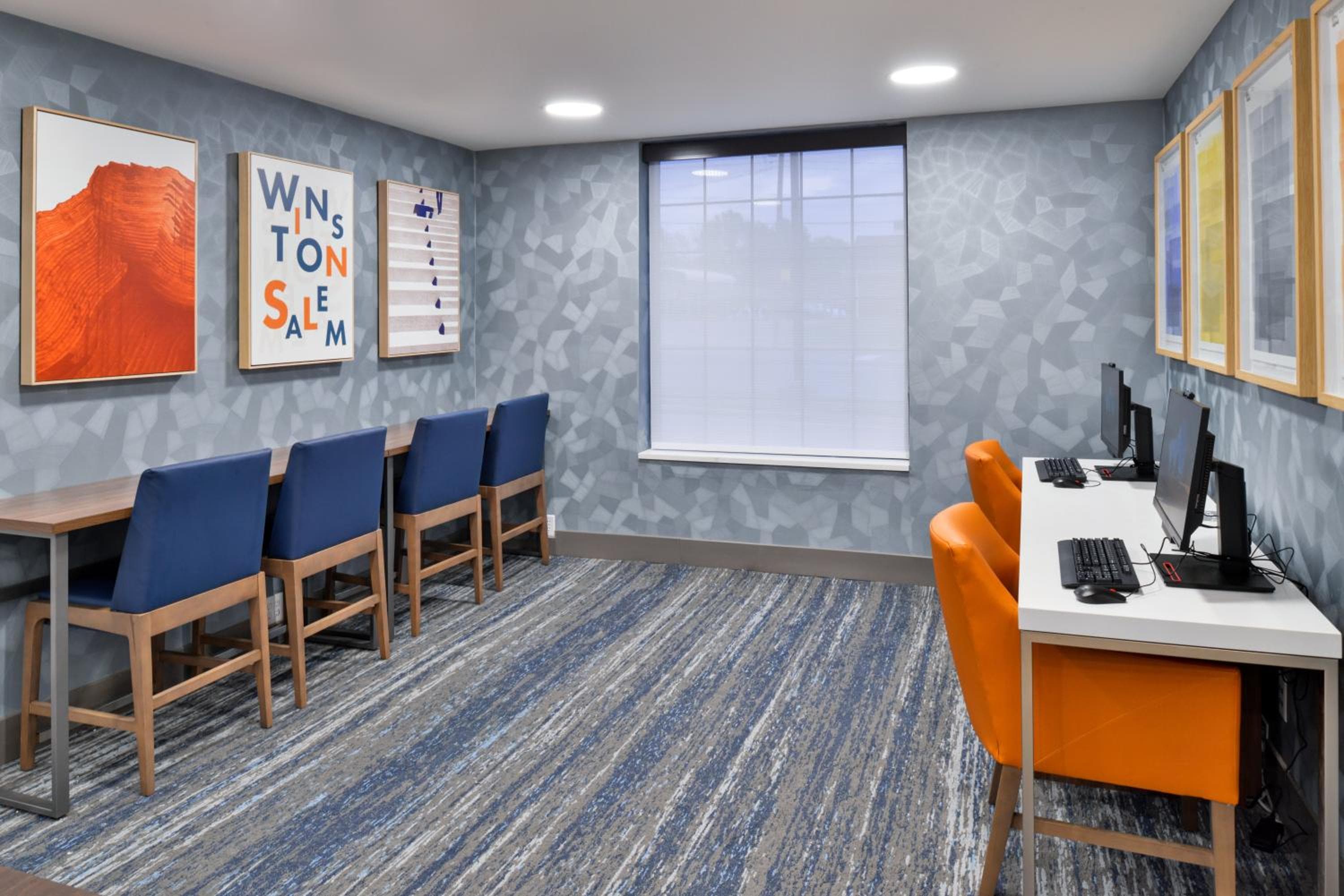 Holiday Inn Express Winston-Salem Medical Ctr Area