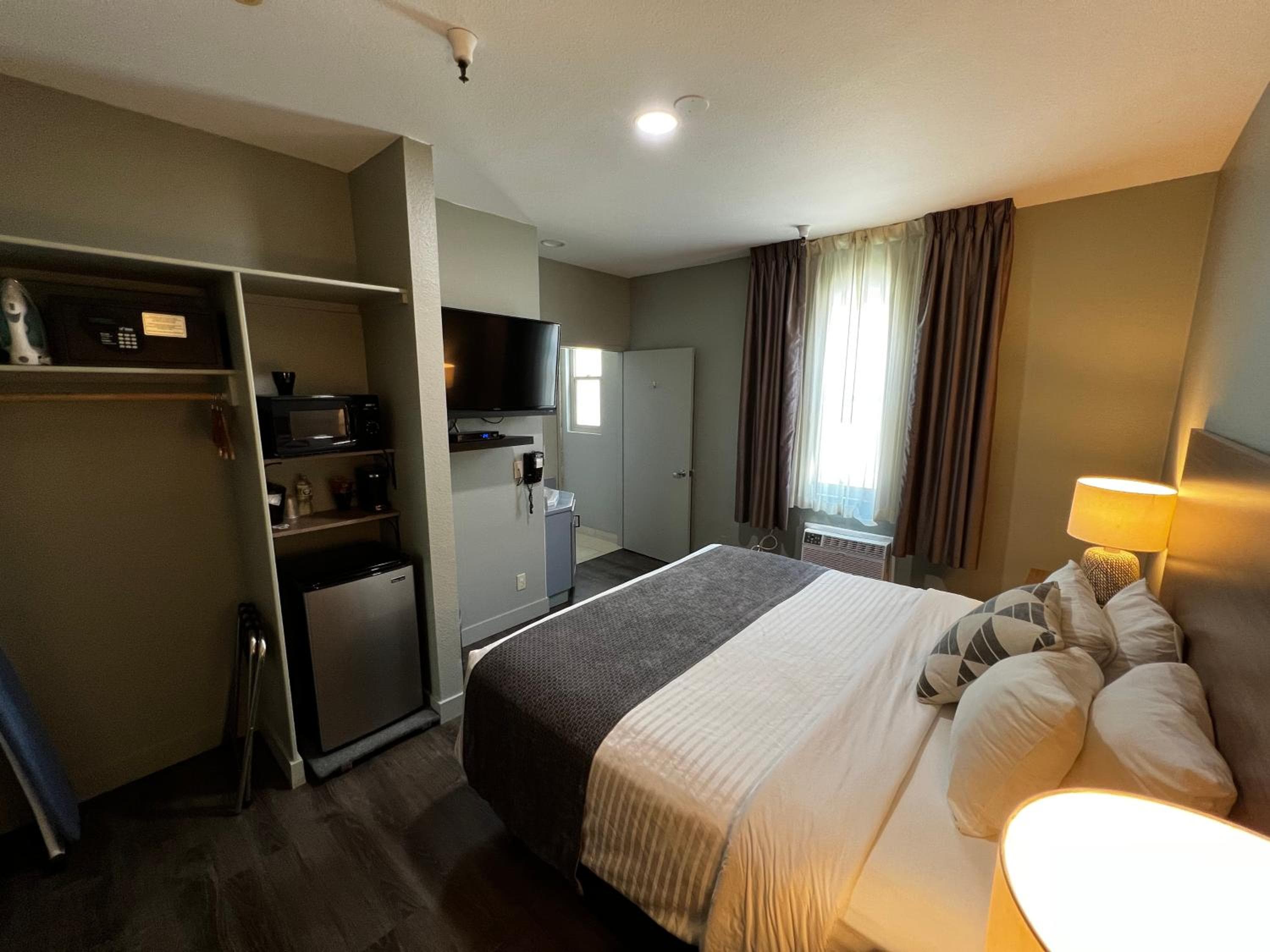 Urban Boutique Hotel- Little Italy, Downtown San Diego