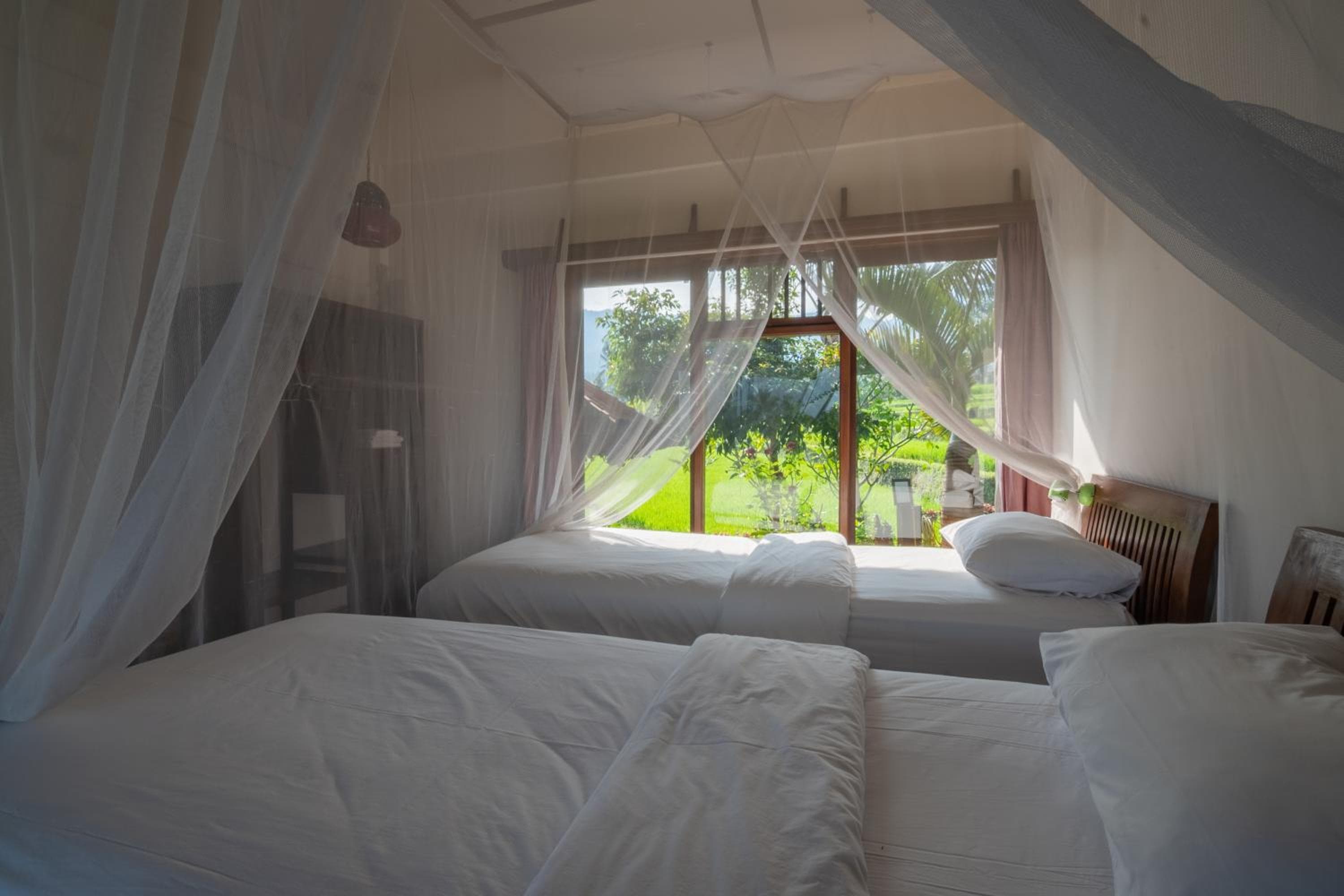 Lesong Hotel and Restaurant