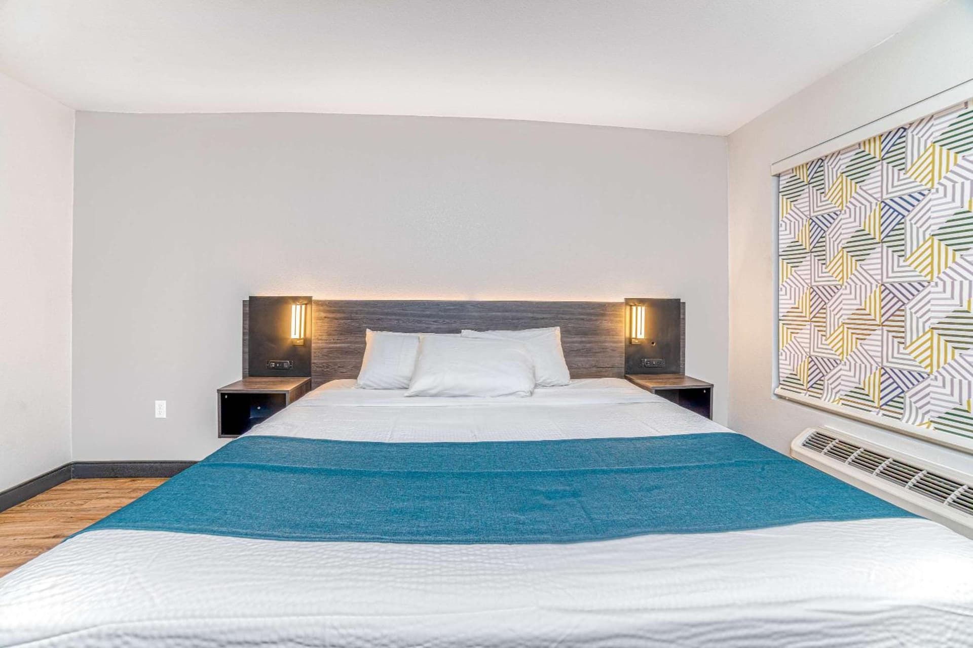Studio 6 Suites Stockton, CA Waterfront