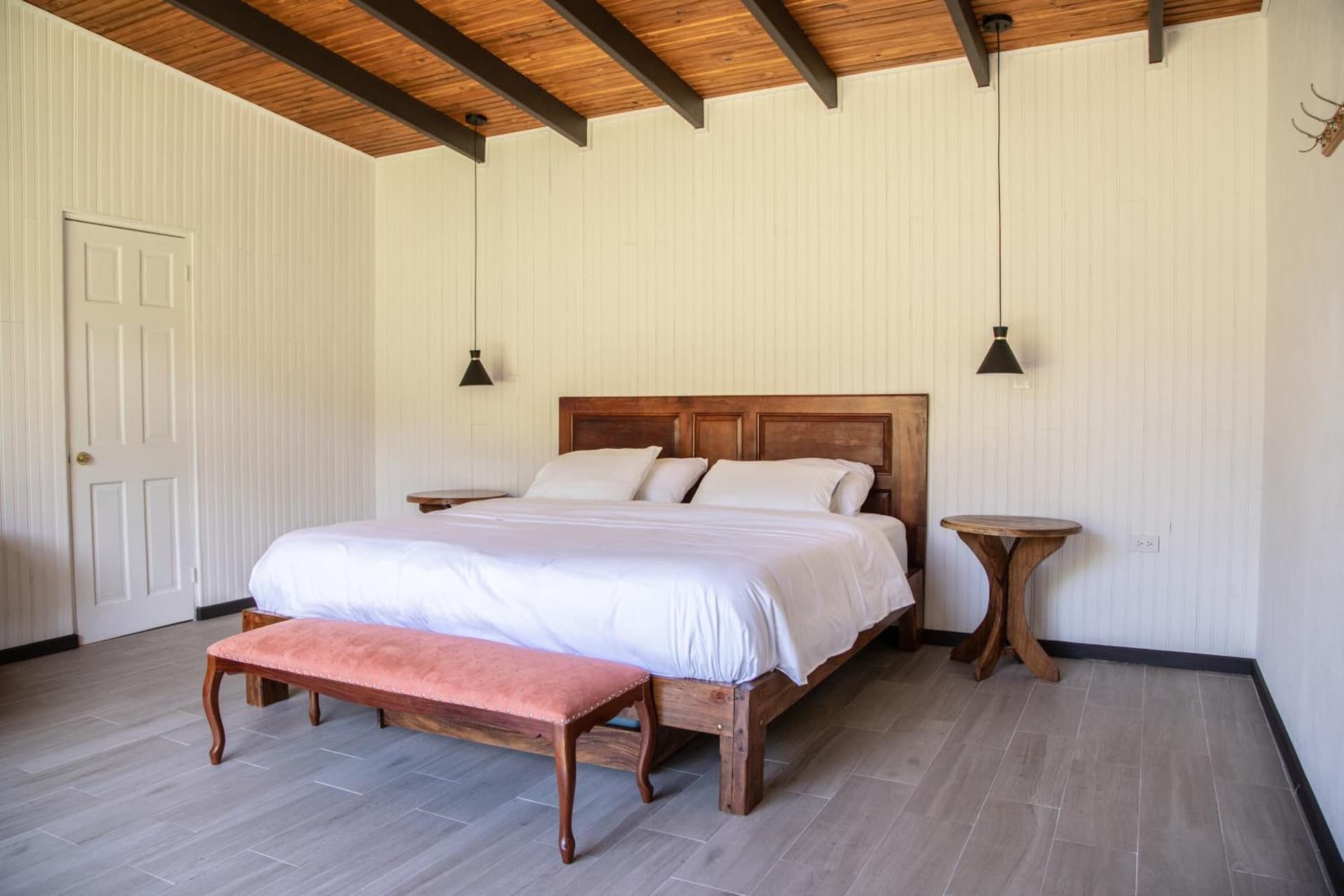 YerbaBuena Lodge