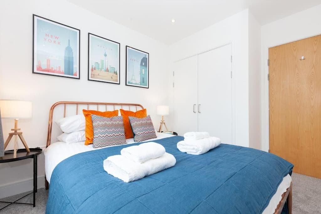 Oxfordshire Living - The Tolkien Apartment - Oxford
