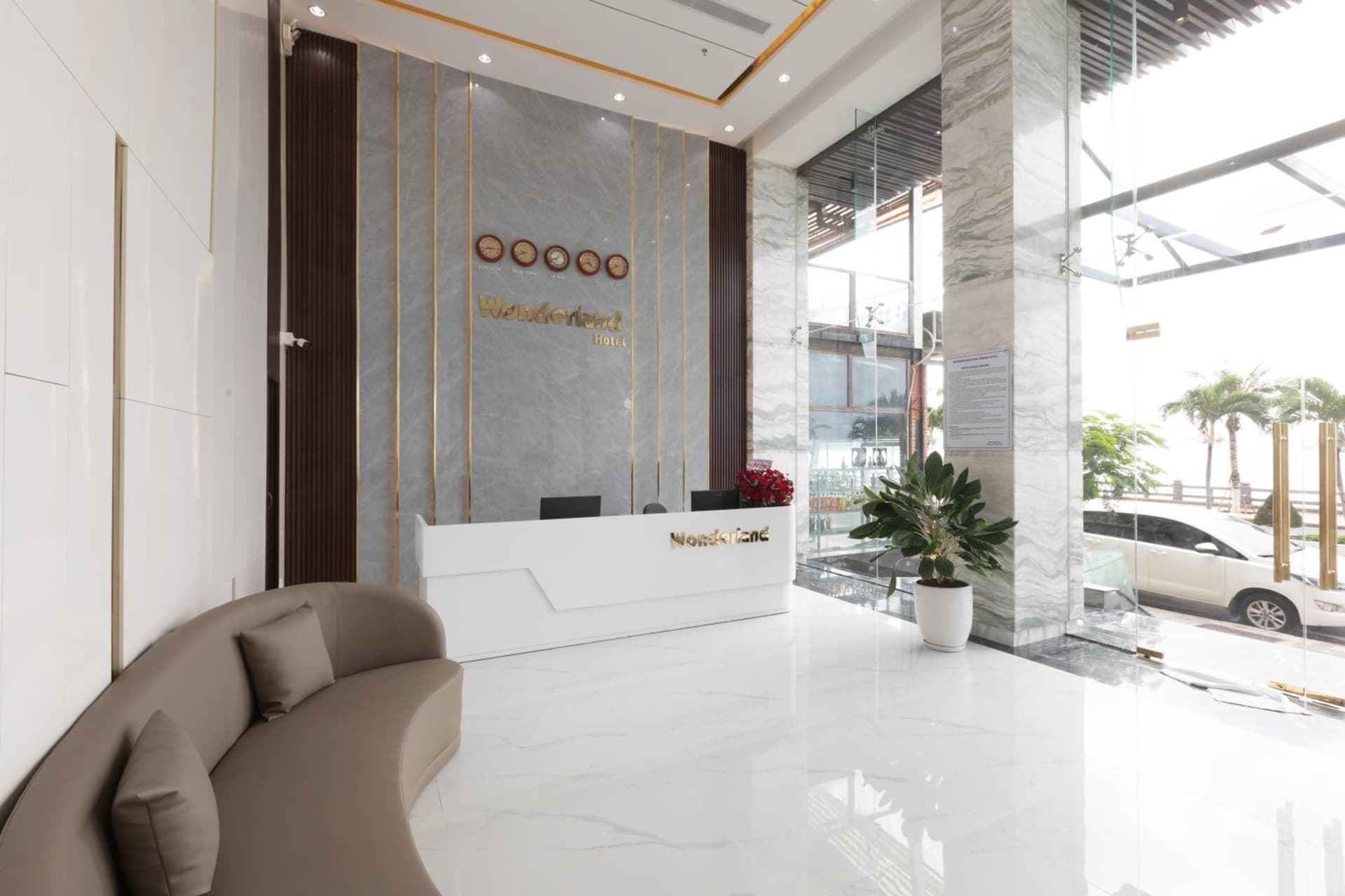 Nha Trang Wonderland Hotel