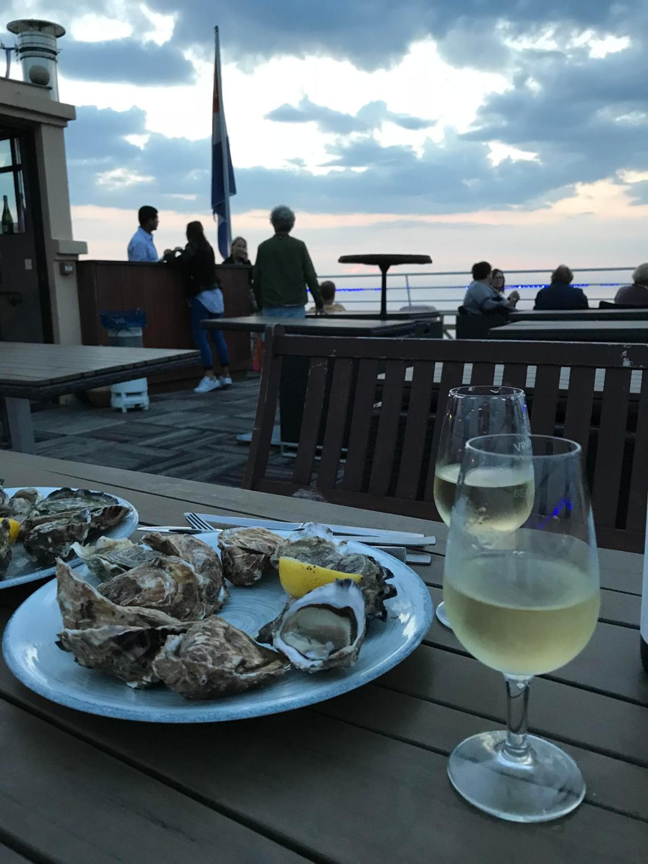 Les Ambassadeurs, Logis Hotel, sa crêperie et son rooftop - Saint Malo Plage