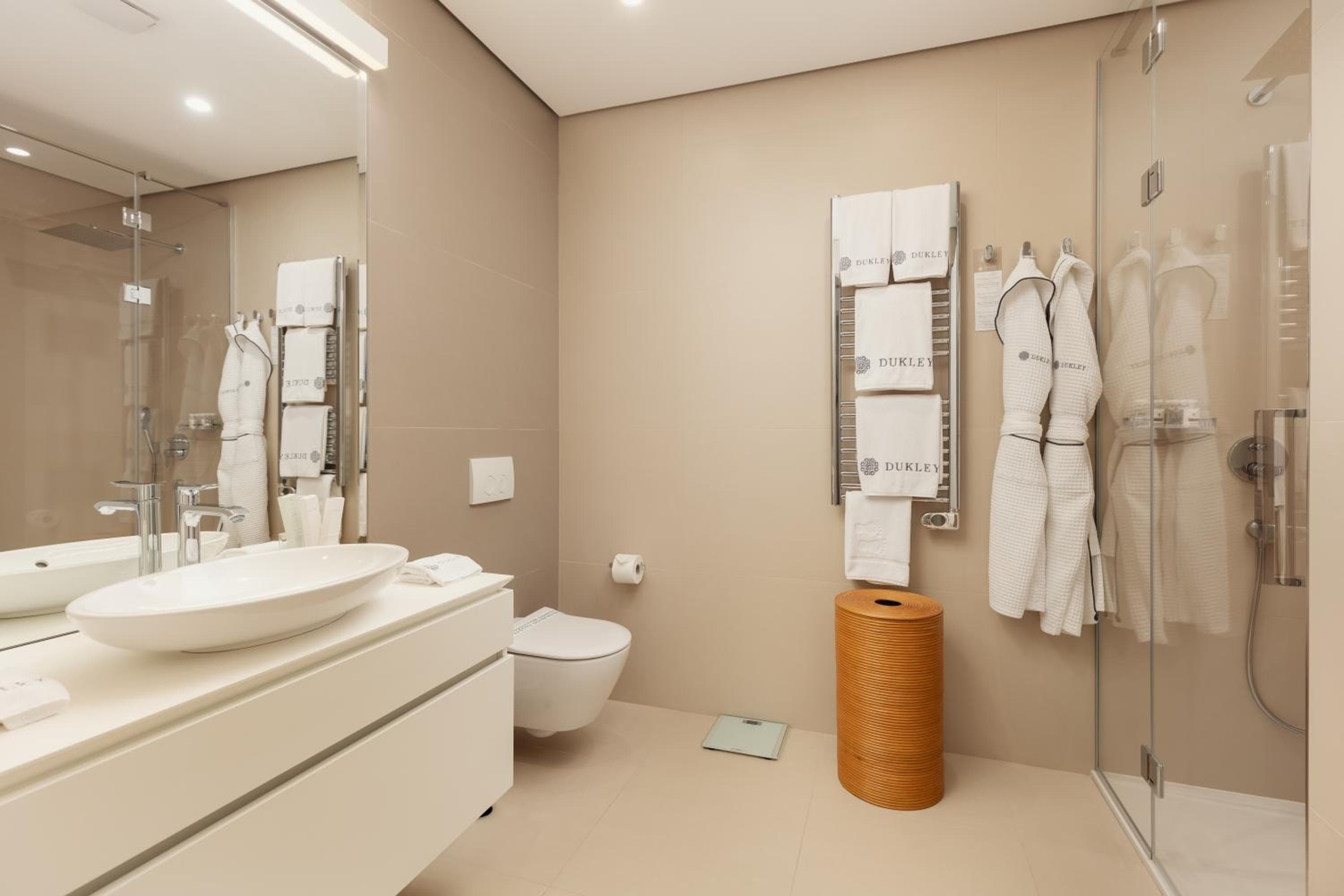Dukley Hotel & Resort